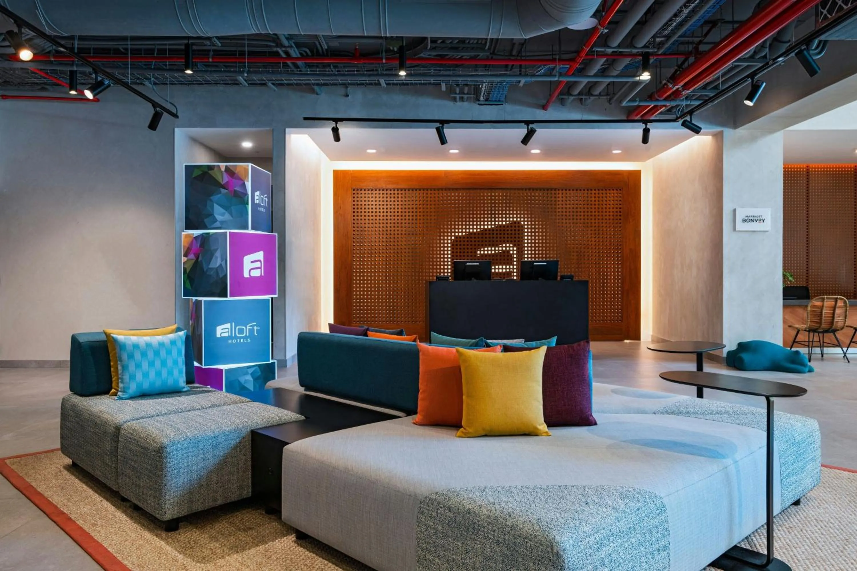 Lobby or reception, Bed in Aloft Playa del Carmen