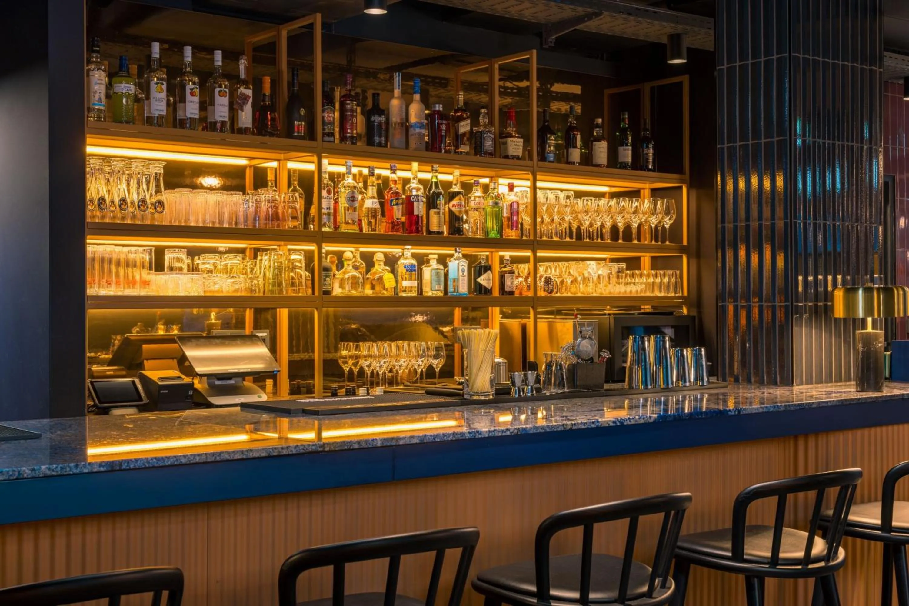 Lounge or bar in Mayburg Salzburg, a Tribute Portfolio Hotel