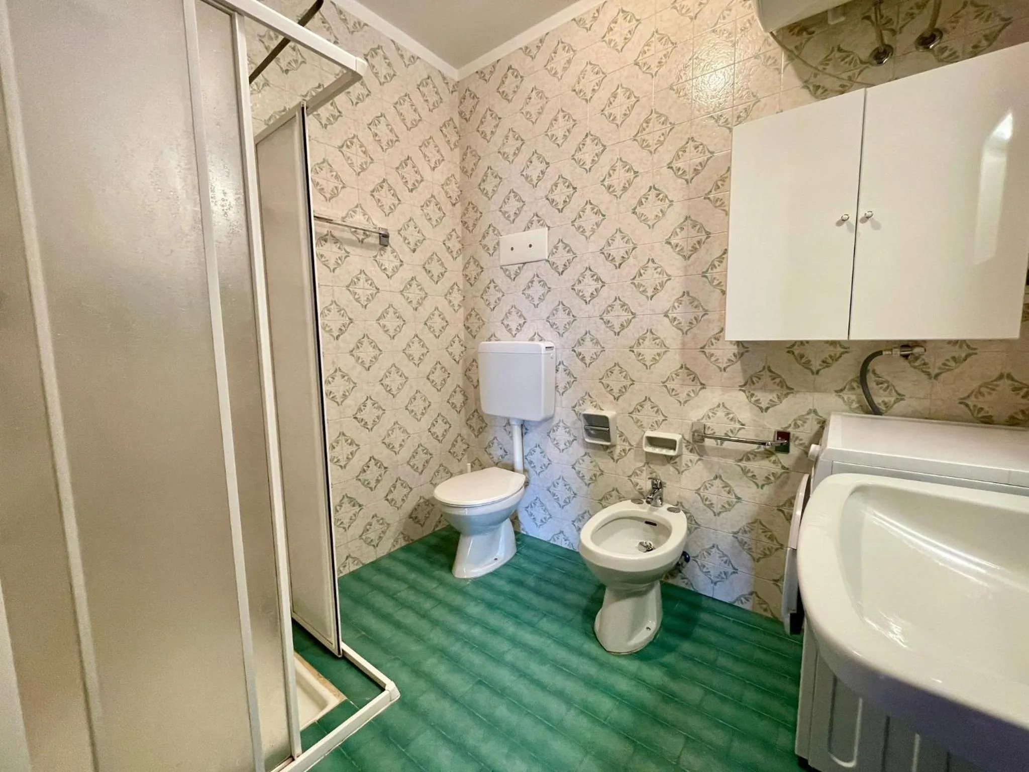 Toilet in Vibrant apartment close to the beach - Beahost