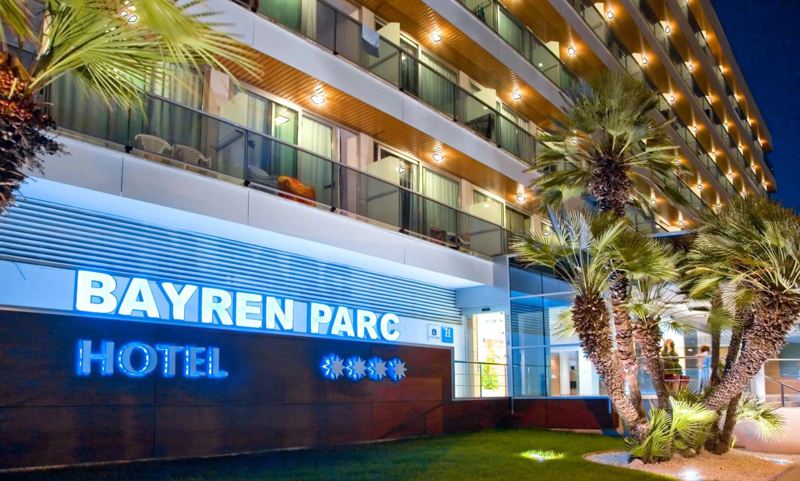 Facade/entrance in Hotel RH Bayren Parc