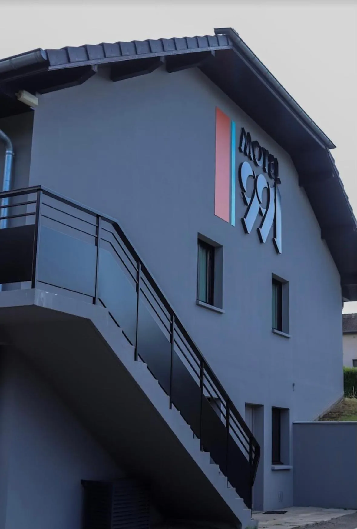 Property building in Motel 991