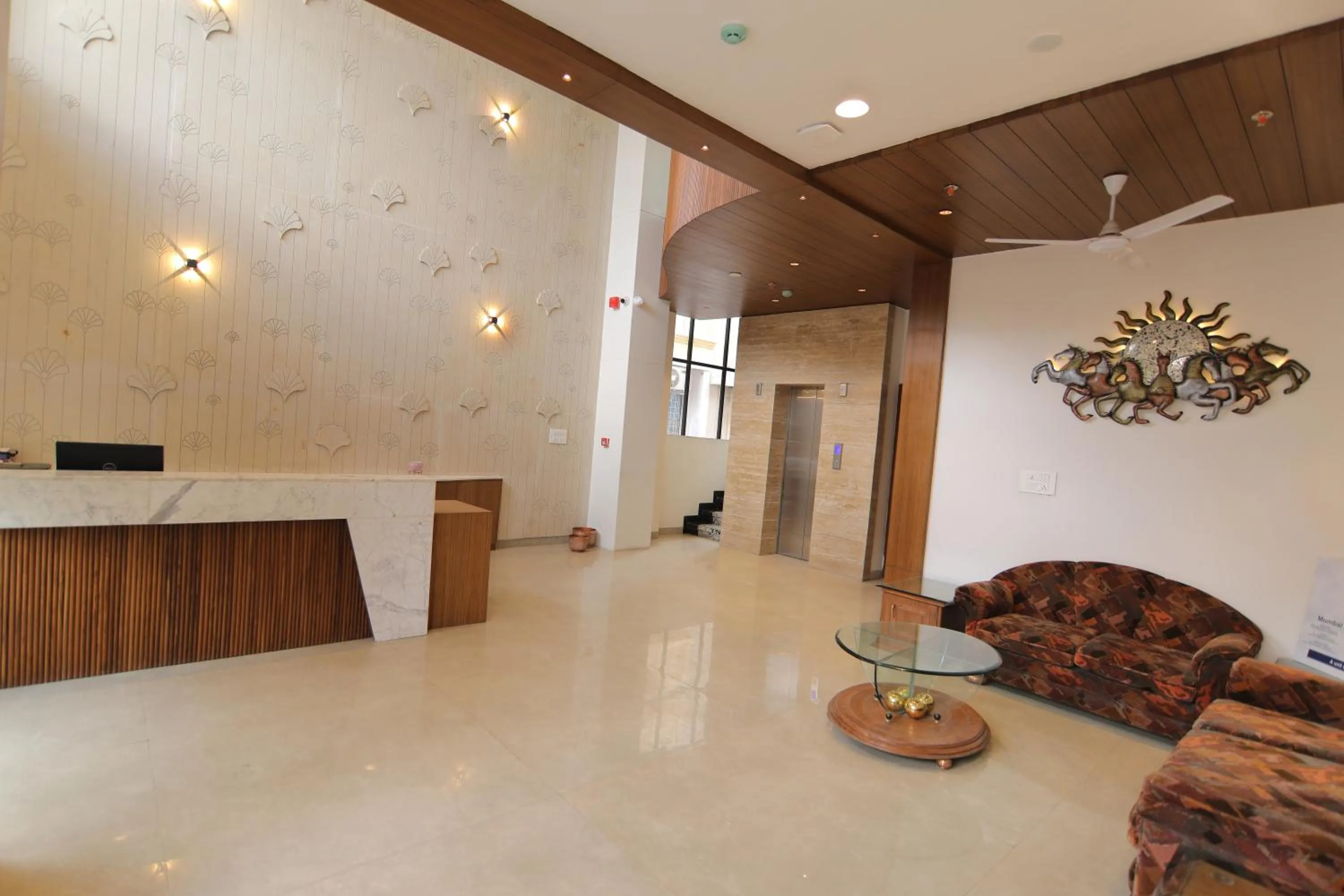 Lobby or reception in Hotel Mumbai House Express Udaipur