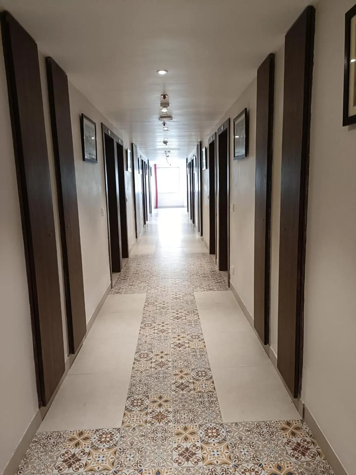 Property building in Hotel Mumbai House Express Udaipur