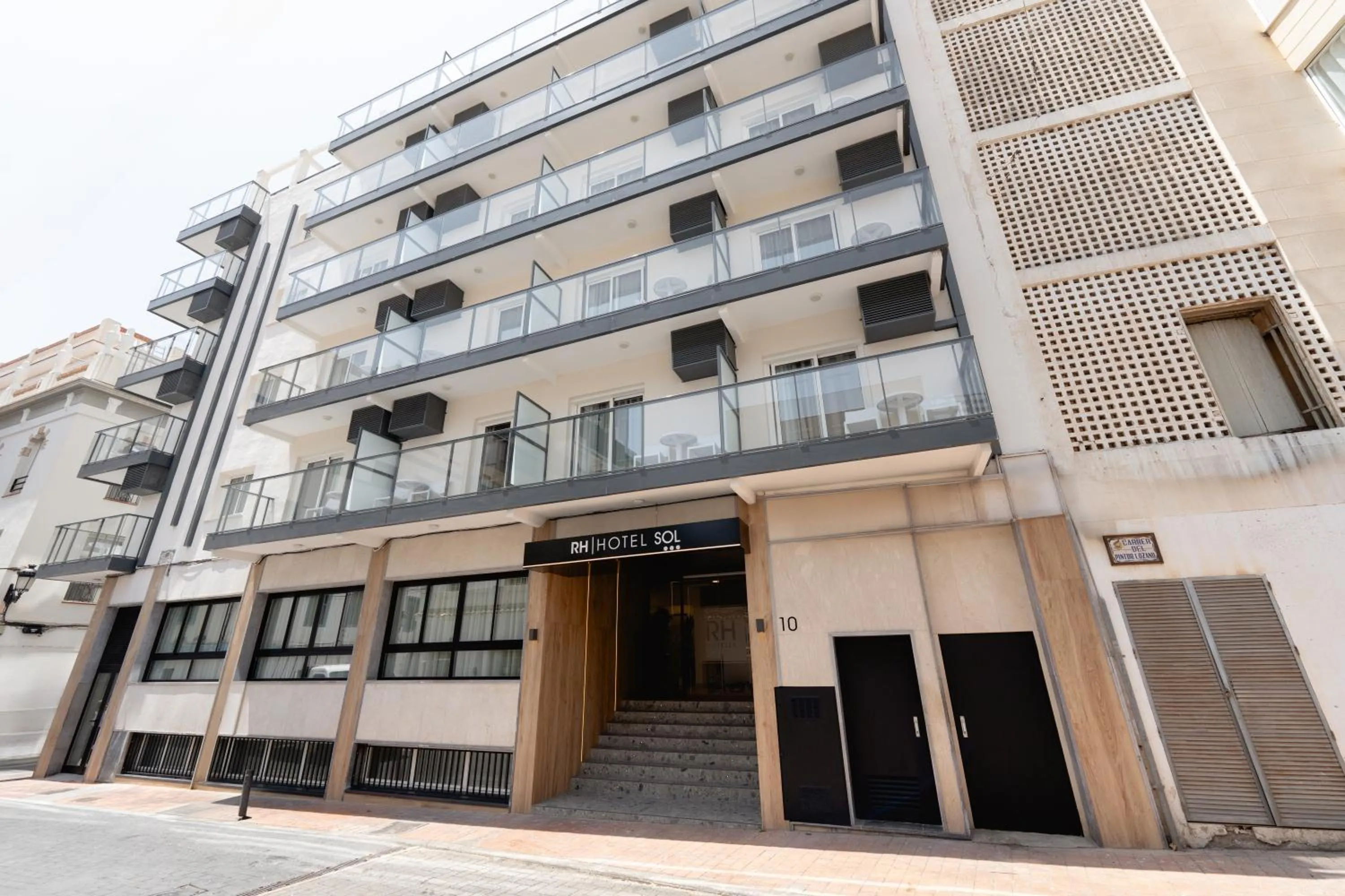 Property building in Hotel RH Sol