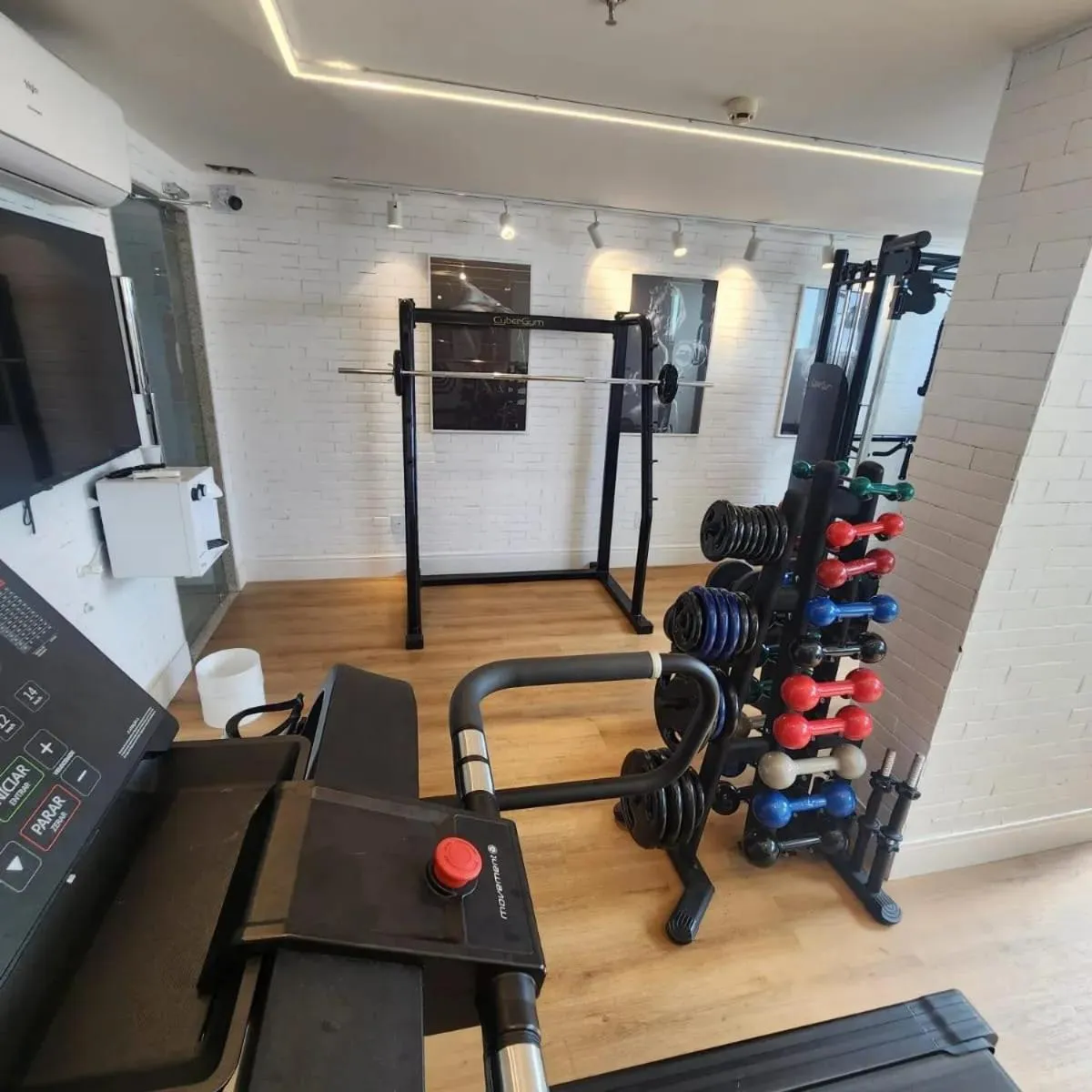Fitness centre/facilities in Linhares Design Hotel