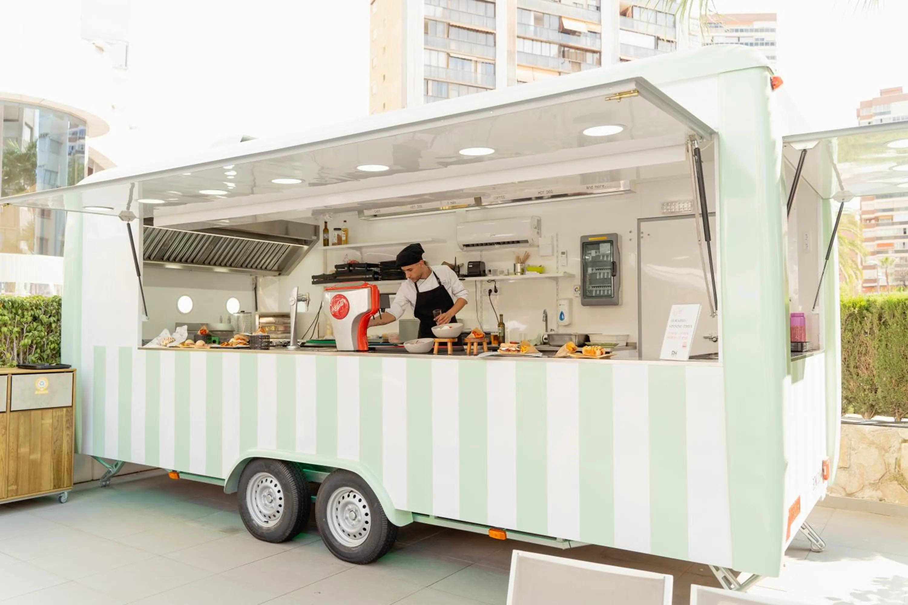 Food and drinks in RH Princesa Hotel & Spa 4* Sup