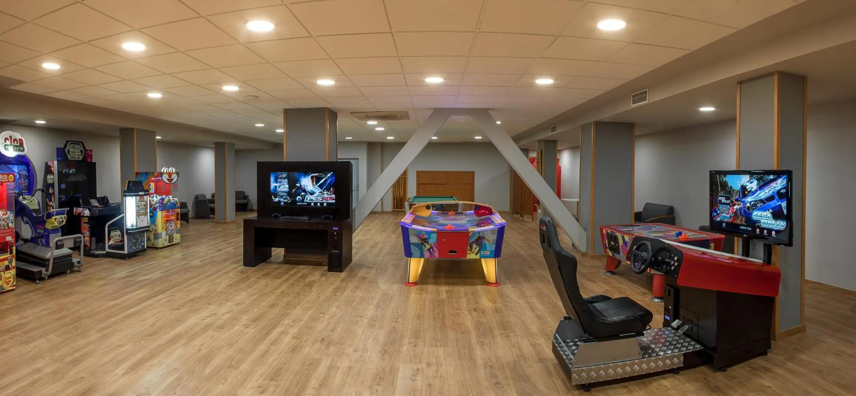 Children play ground in RH Princesa Hotel & Spa 4* Sup