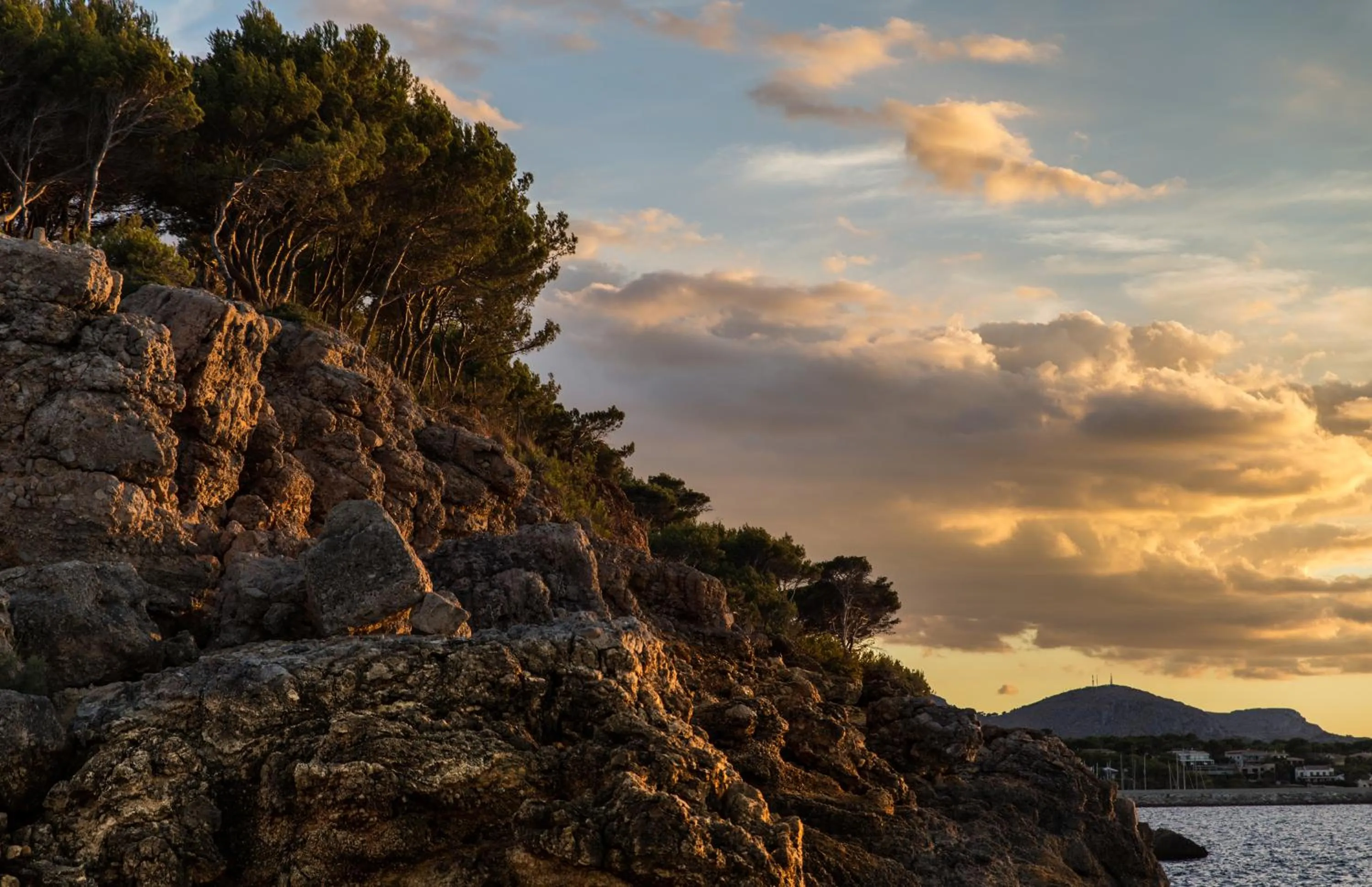 Natural landscape in Petit Hotel Hostatgeria La Victoria