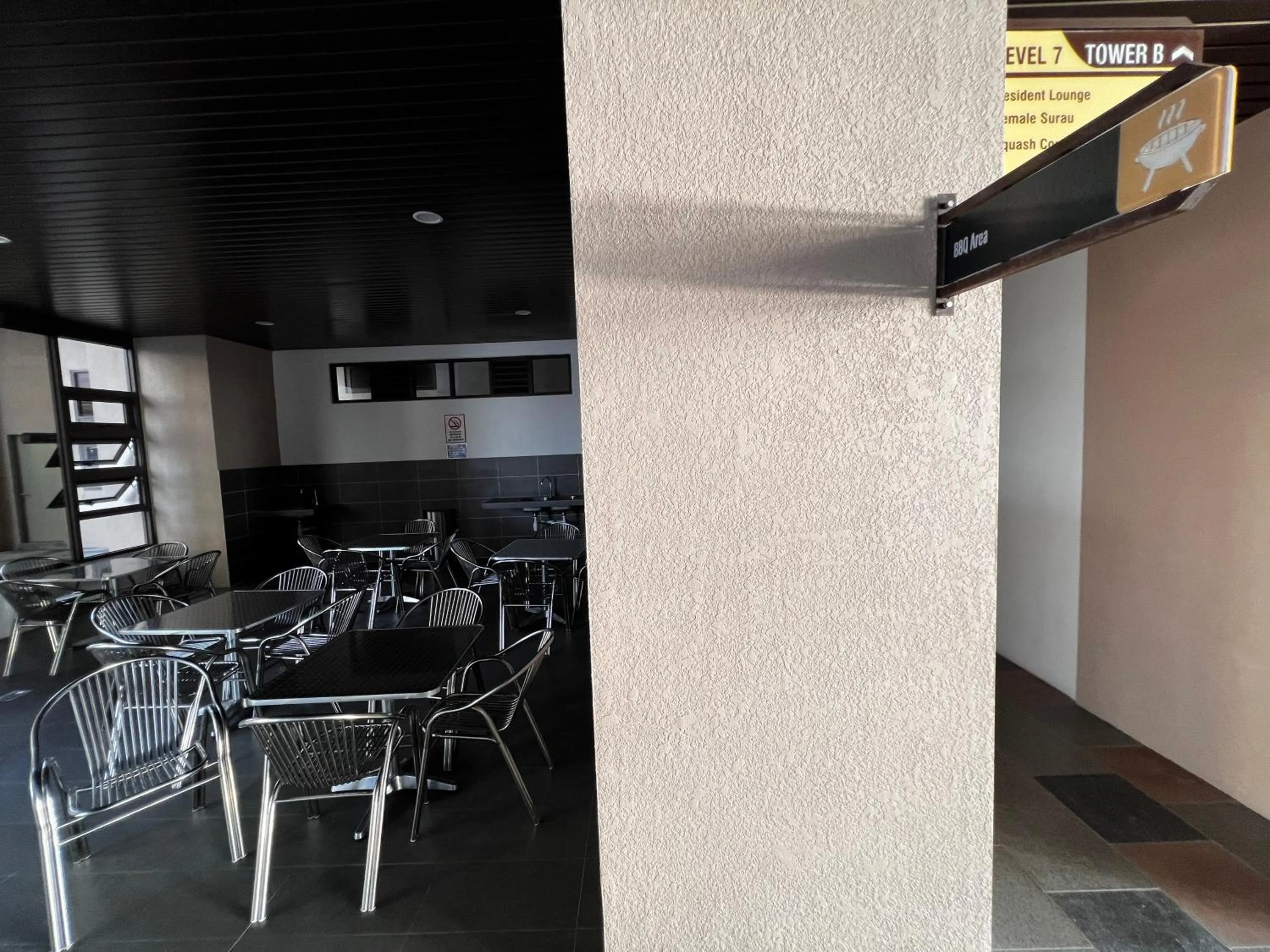 Restaurant/places to eat in Bali Residences - Mutiara Bali Melaka