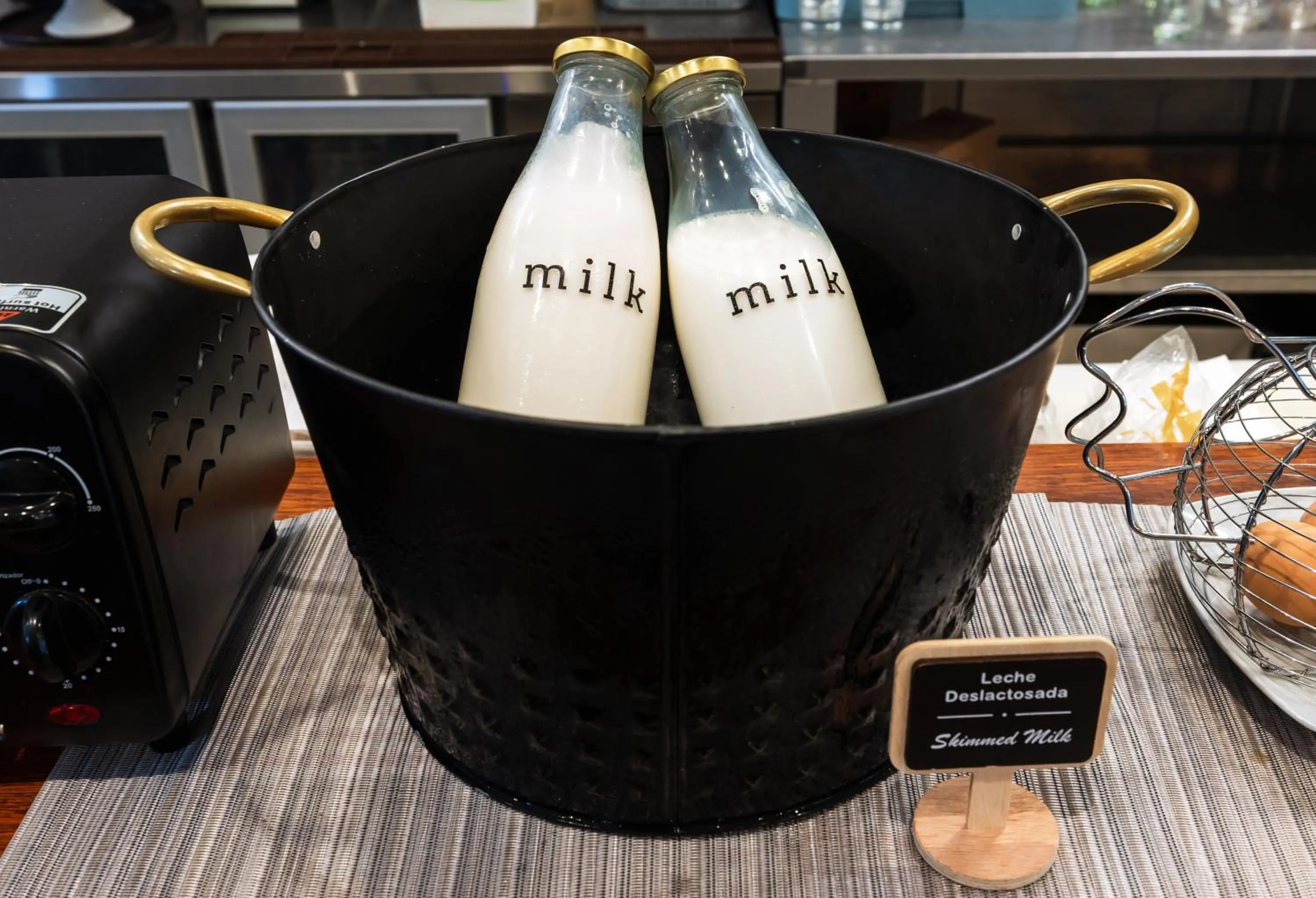 Food and drinks in TARATA BOUTIQUE HOTEL