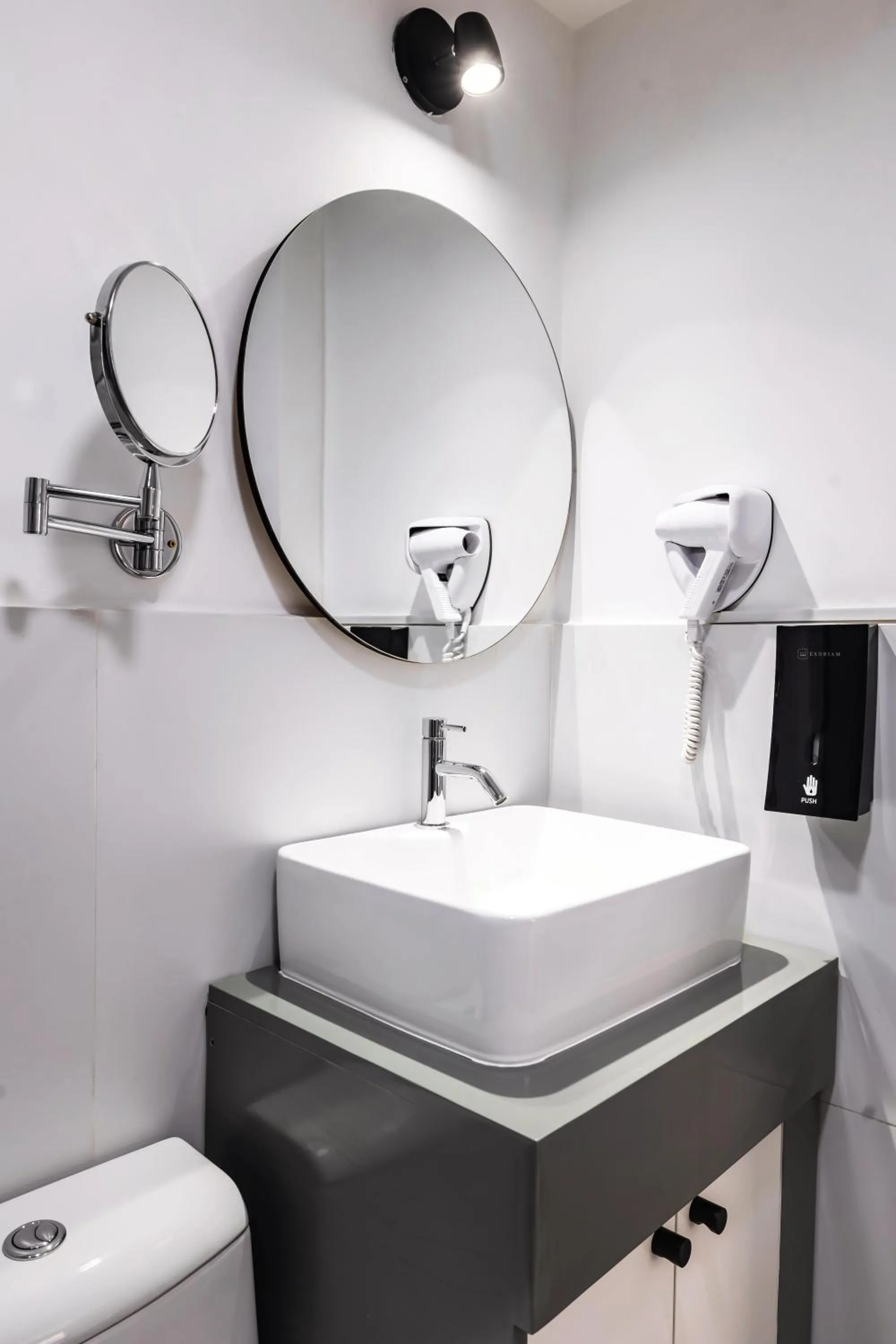 Toilet in TARATA BOUTIQUE HOTEL