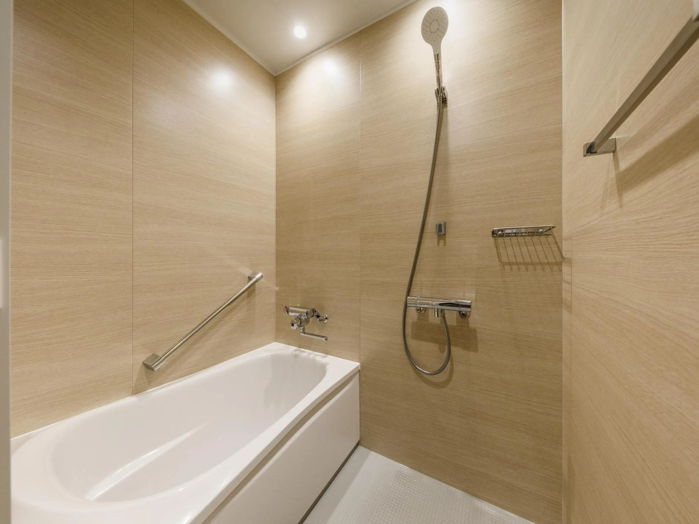 Shower in Nishitetsu Hotel Croom Hakata Gion Kushida Shrine