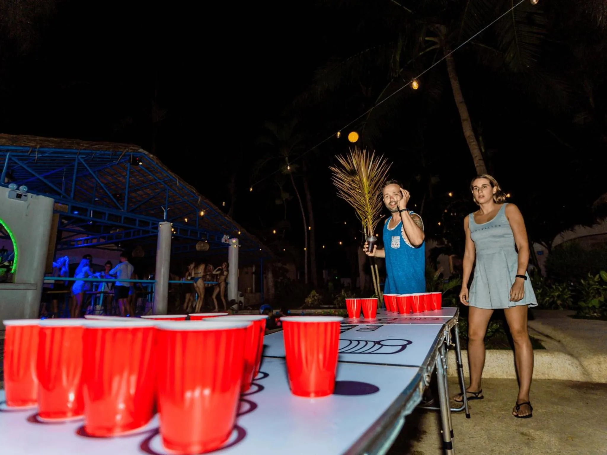 Evening entertainment in Mad Monkey Panglao