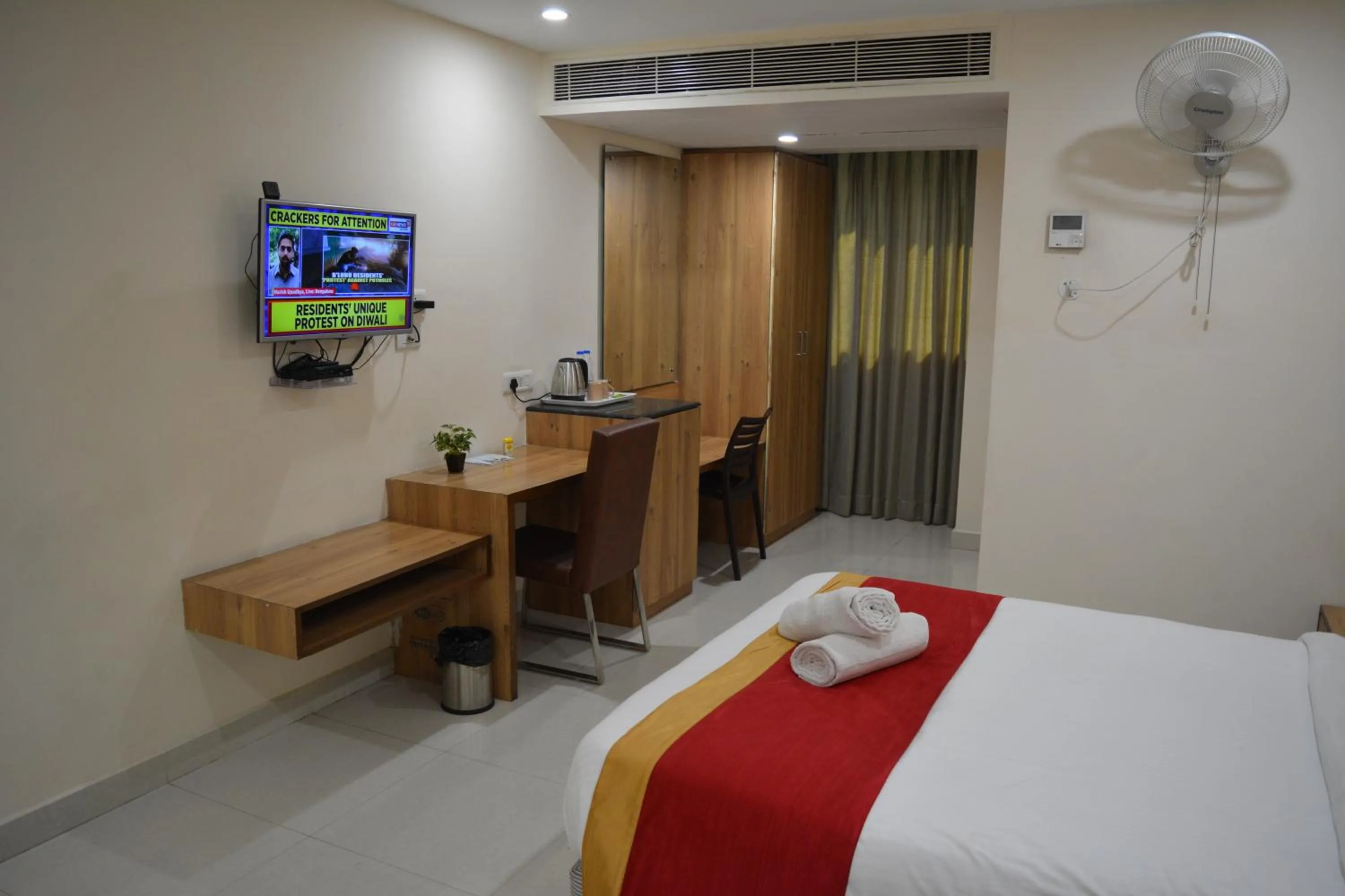 TV and multimedia, Bed in Hotel Ambicas Grand