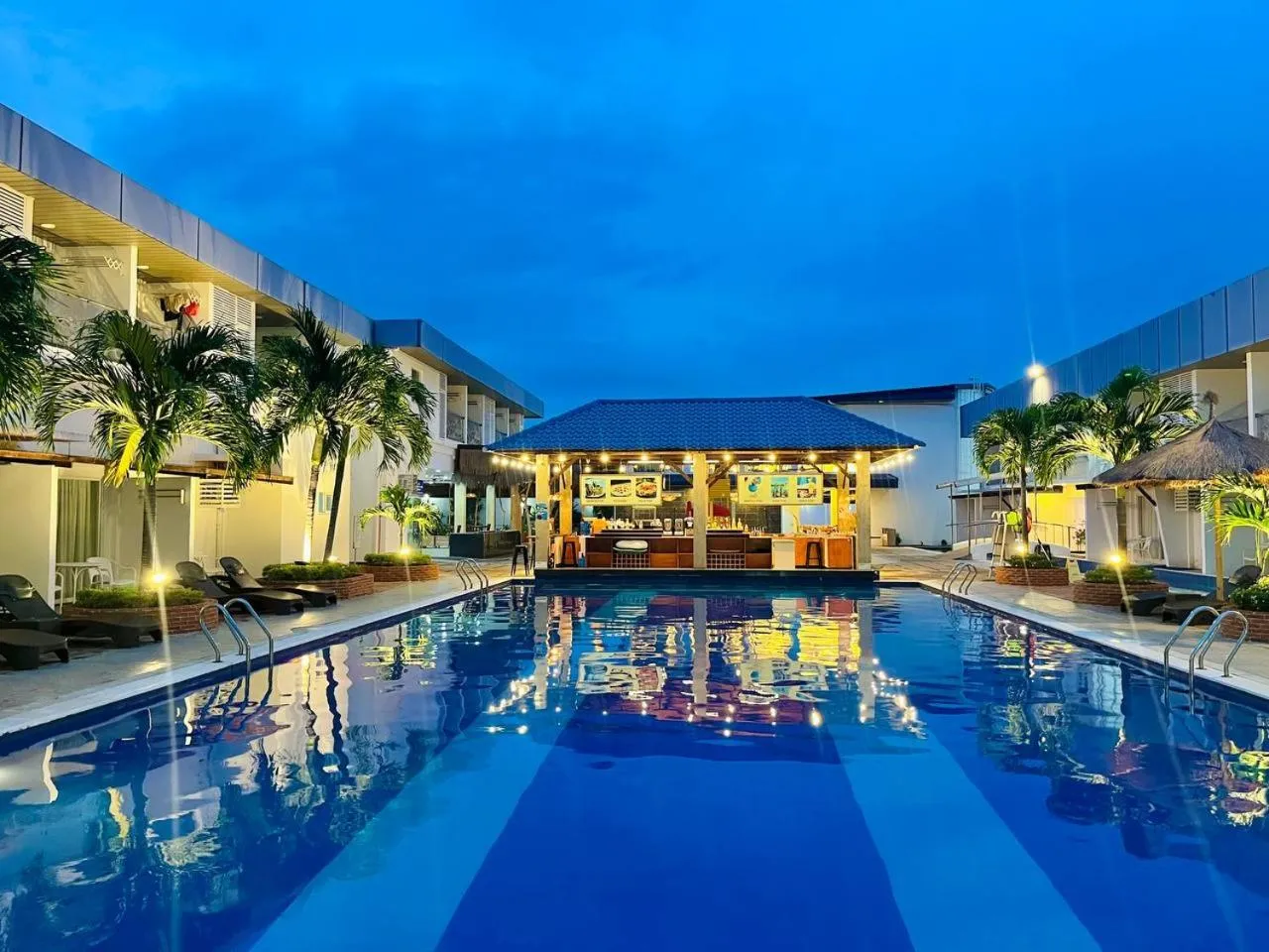 Lounge or bar in 라메디 리조트 보홀 Ramede Resort Bohl