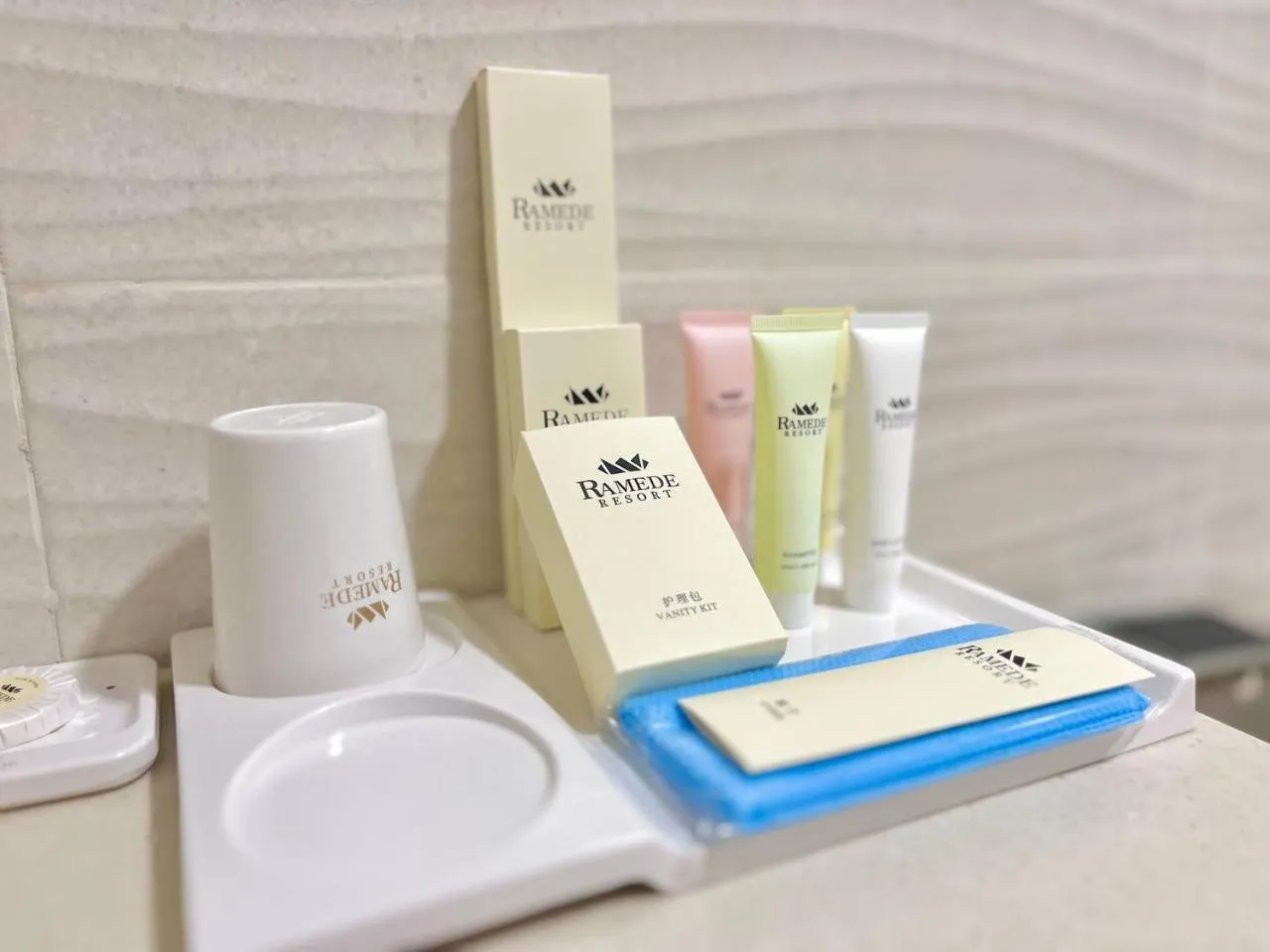 Shower in 라메디 리조트 보홀 Ramede Resort Bohl