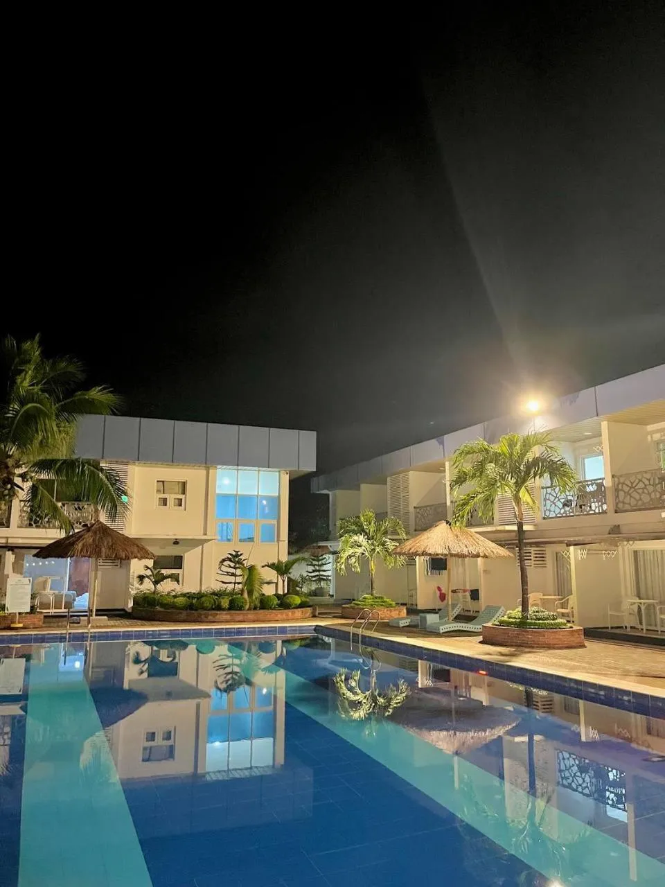 Night in 라메디 리조트 보홀 Ramede Resort Bohl