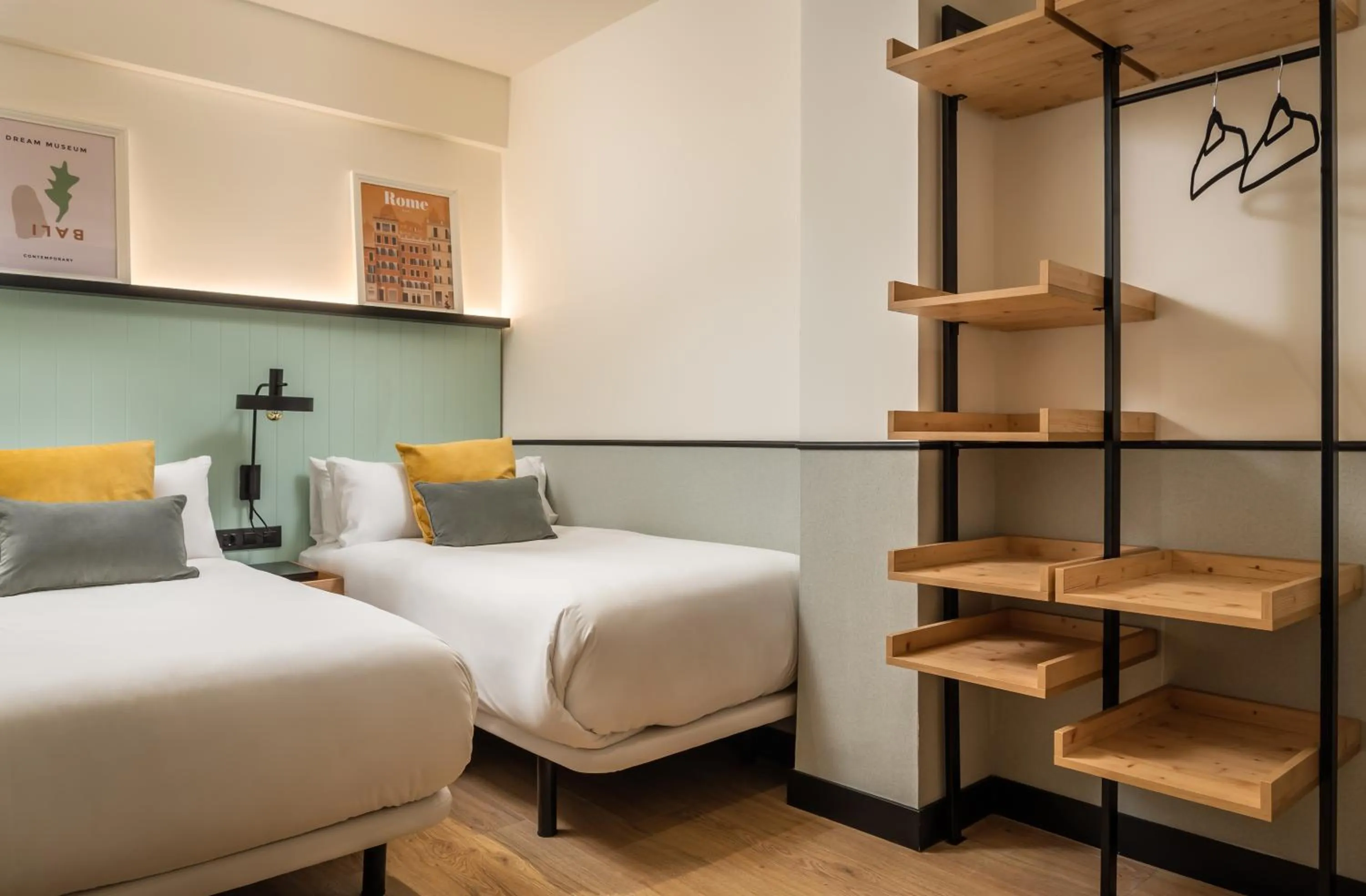 Bed in BYPILLOW Irala