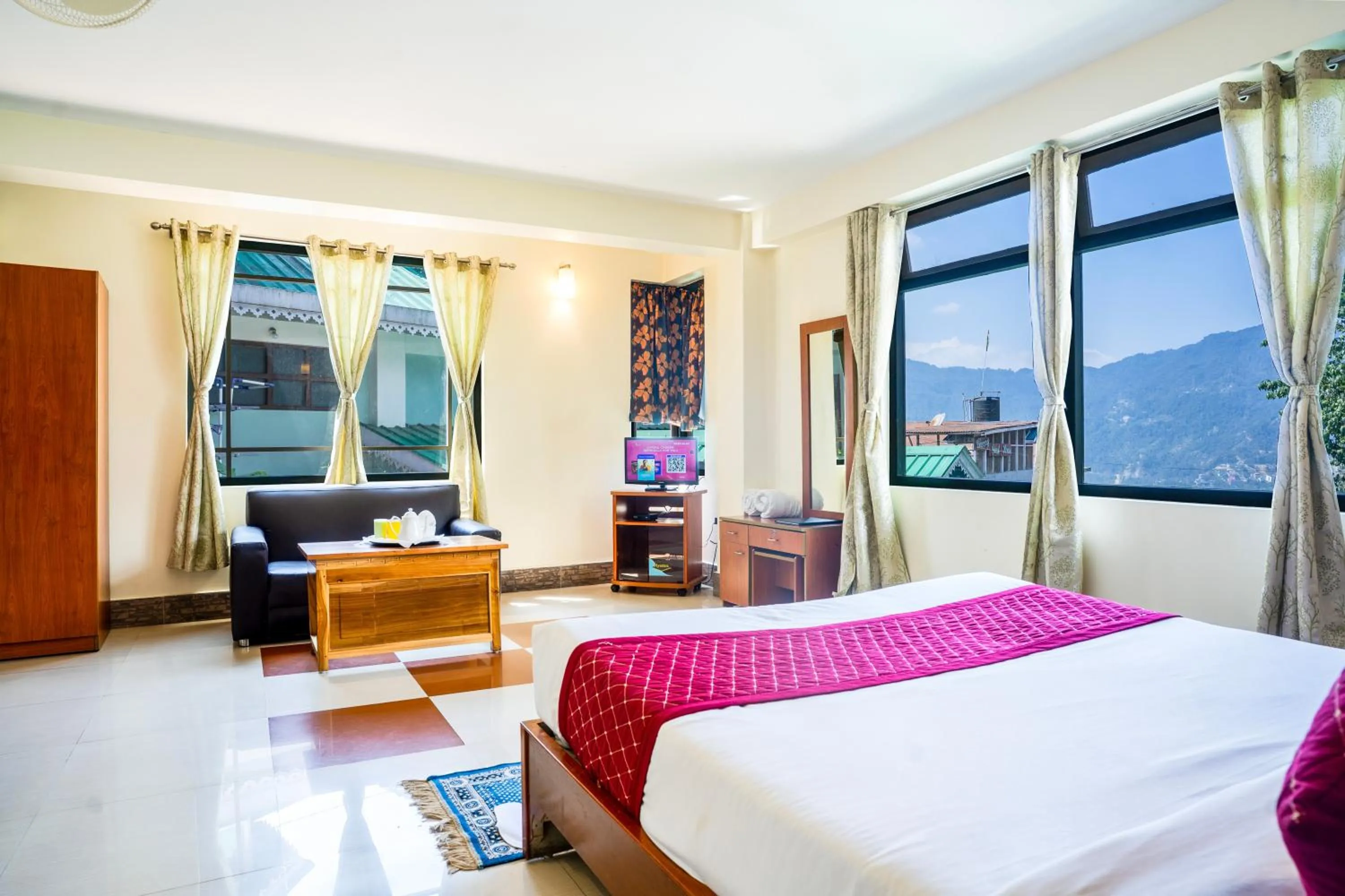 Sparrow Juniper Tree 2 min walk To Mg Marg