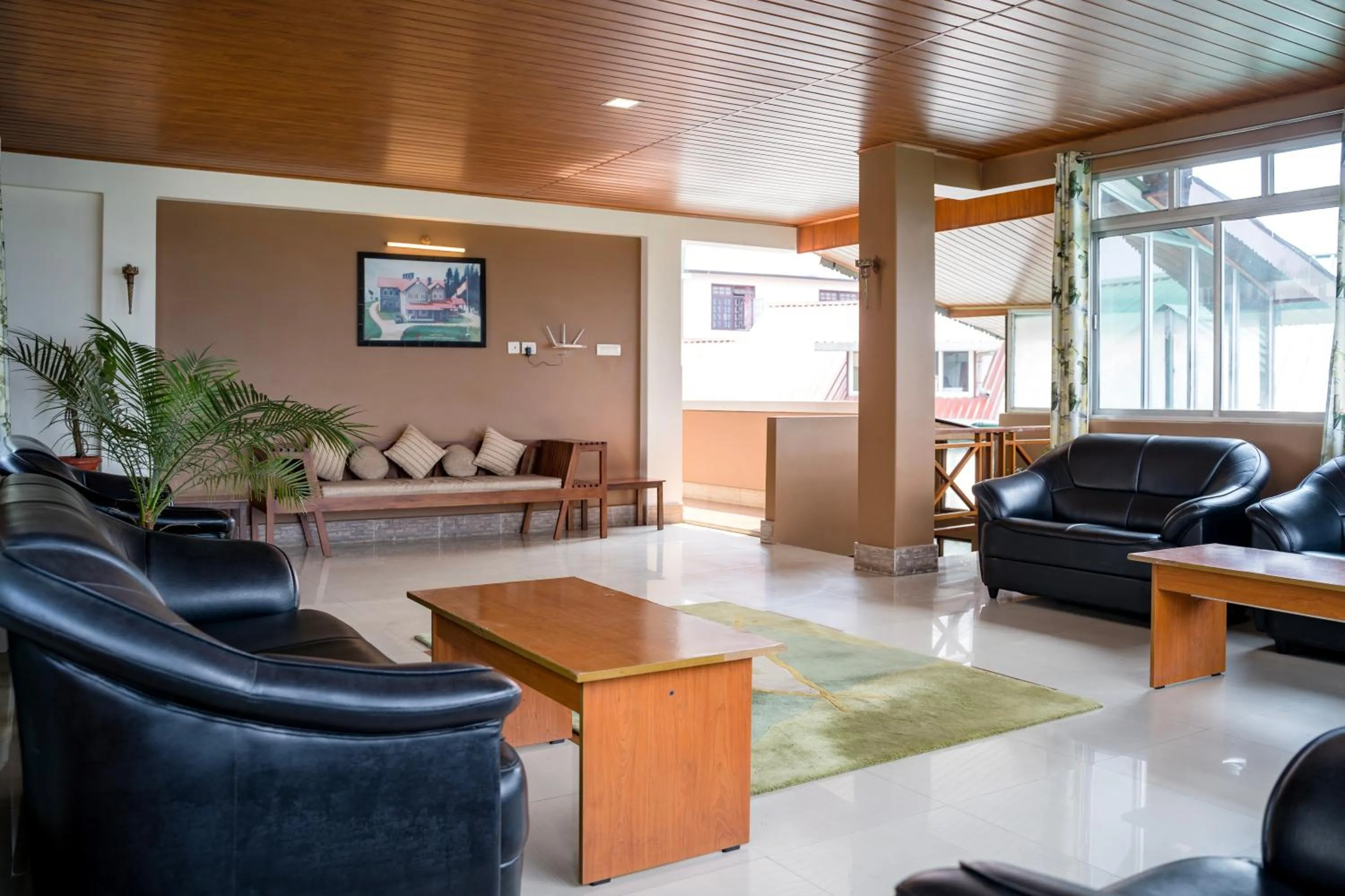 Meeting/conference room in Sparrow Juniper Tree 2 min walk To Mg Marg