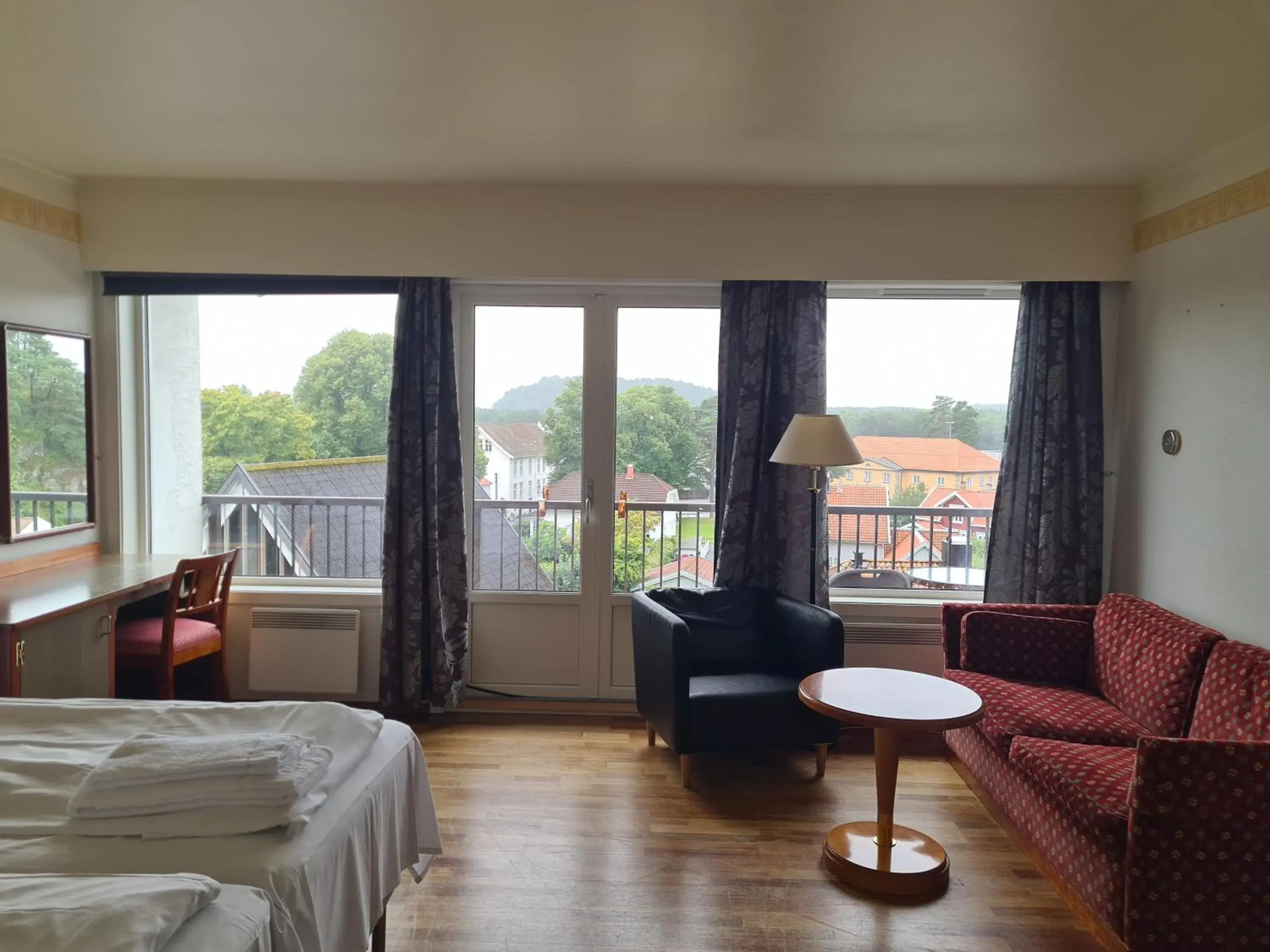 Double Room with Balcony in SKAP Hostel Mandal Double Room with Balcony in SKAP Hostel Mandal