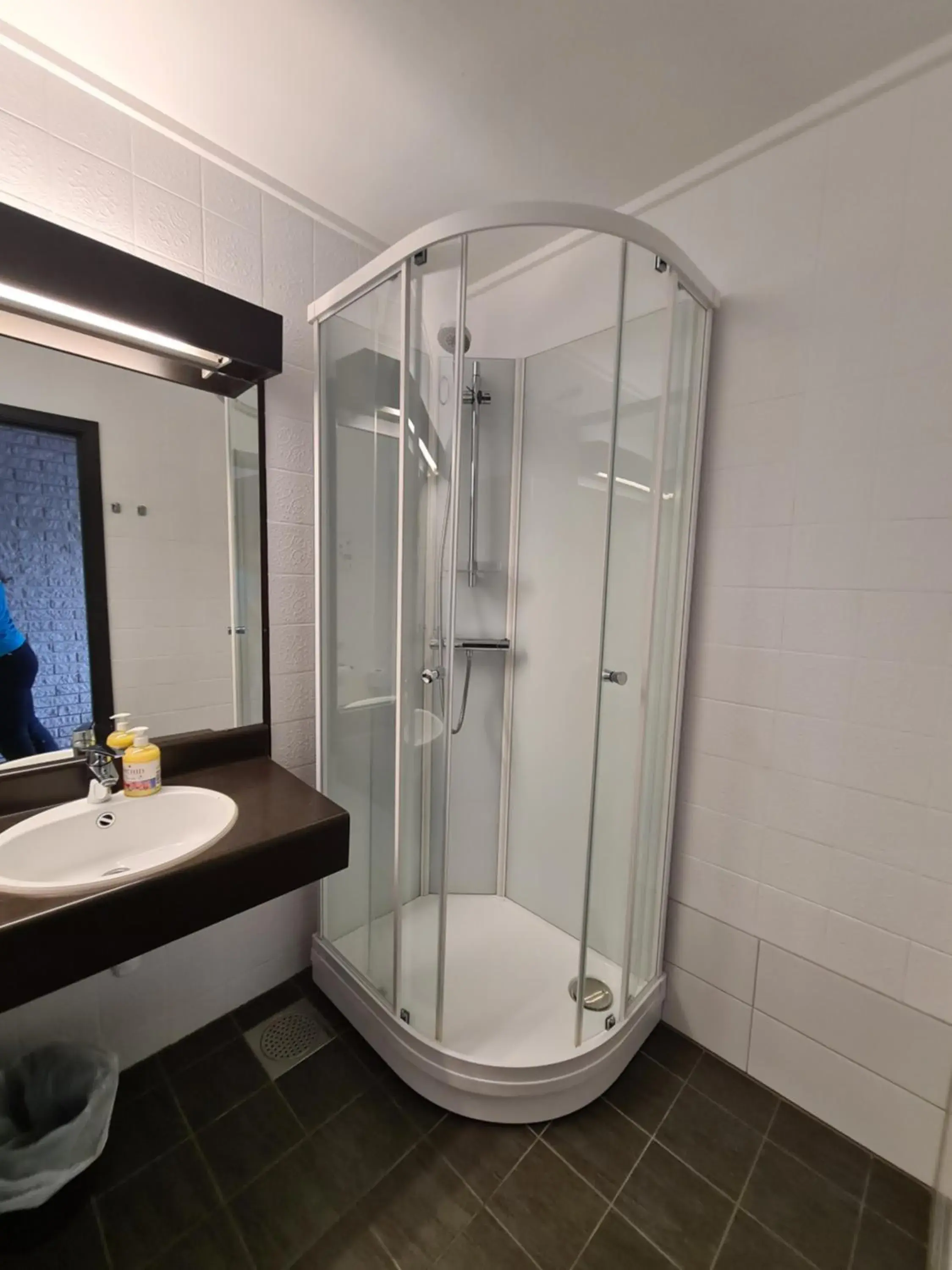 Double Room in SKAP Hostel Mandal Double Room in SKAP Hostel Mandal