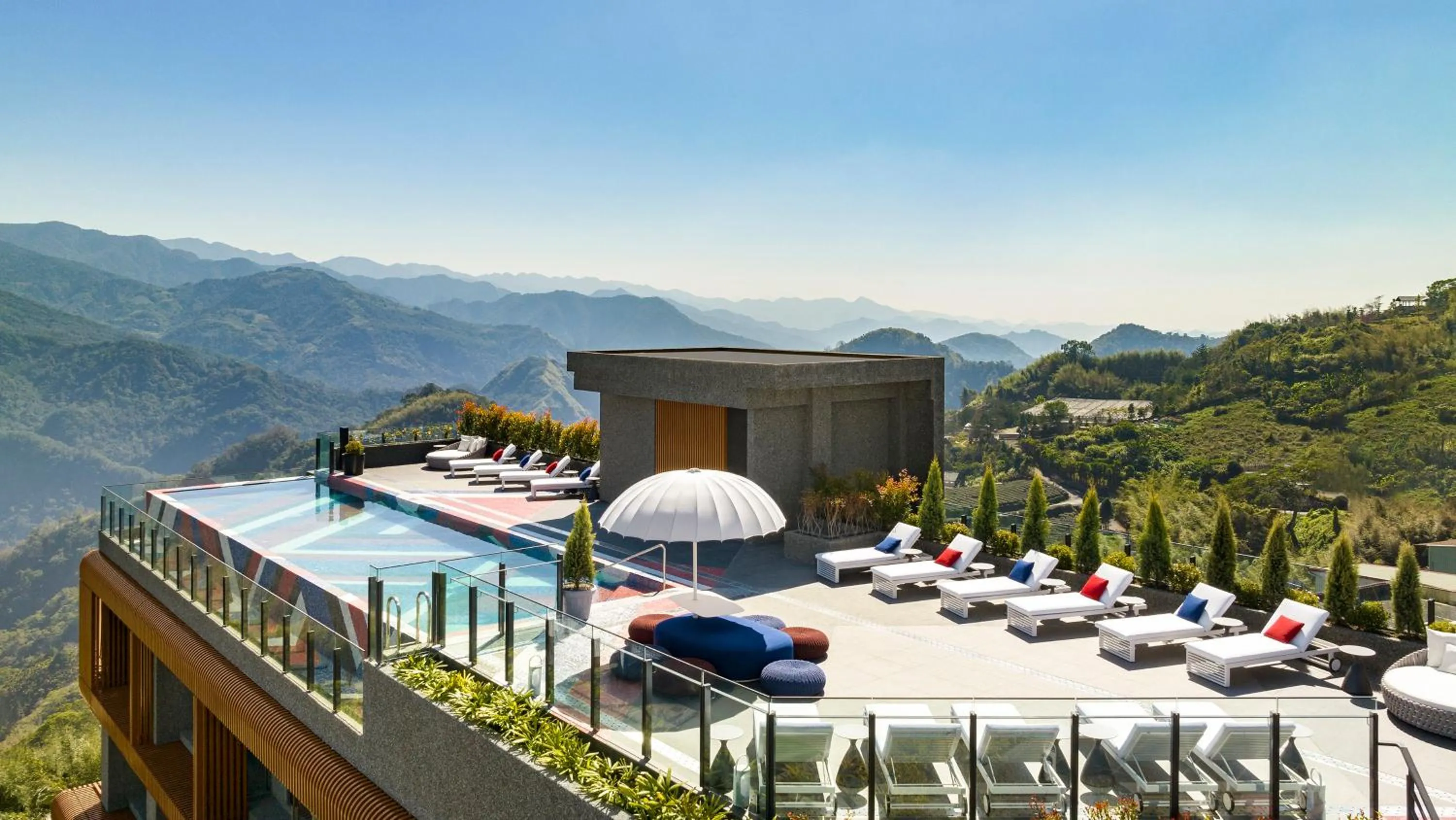 Swimming pool in Hotel Indigo Alishan by IHG