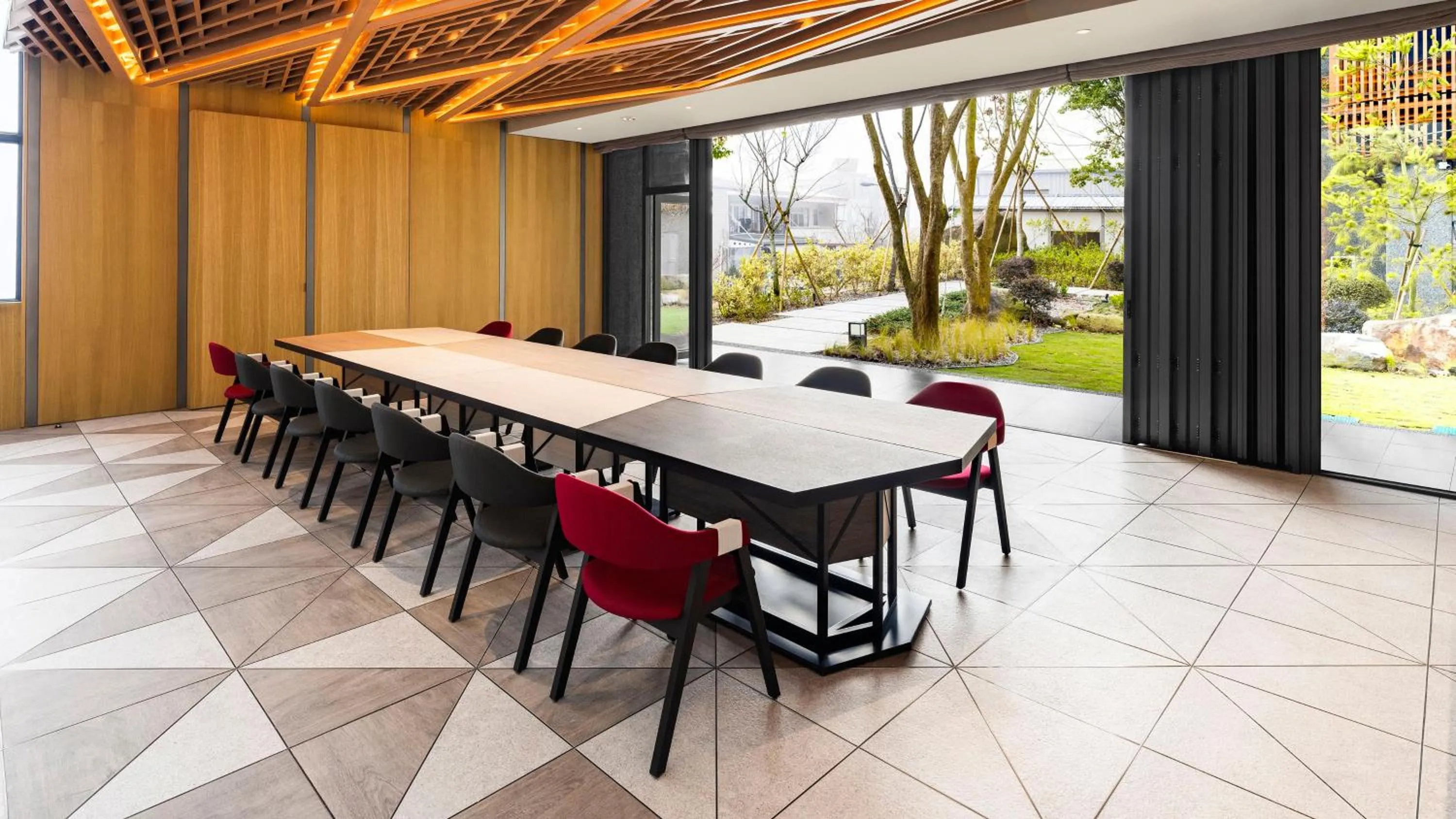 Meeting/conference room in Hotel Indigo Alishan by IHG