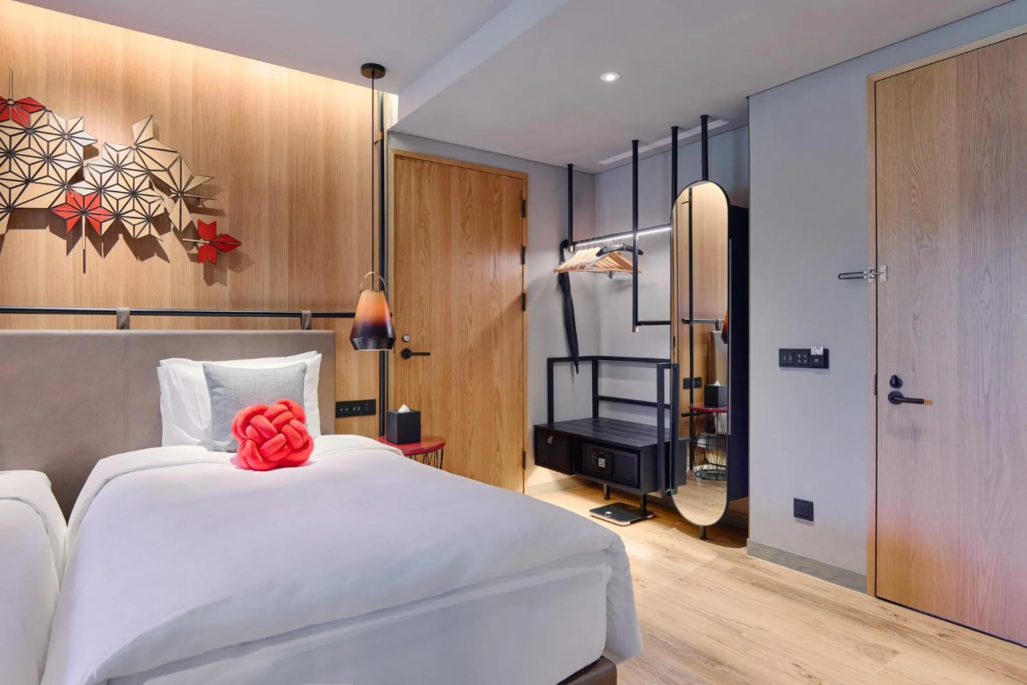 Photo of the whole room, Bed in Hotel Indigo Alishan by IHG