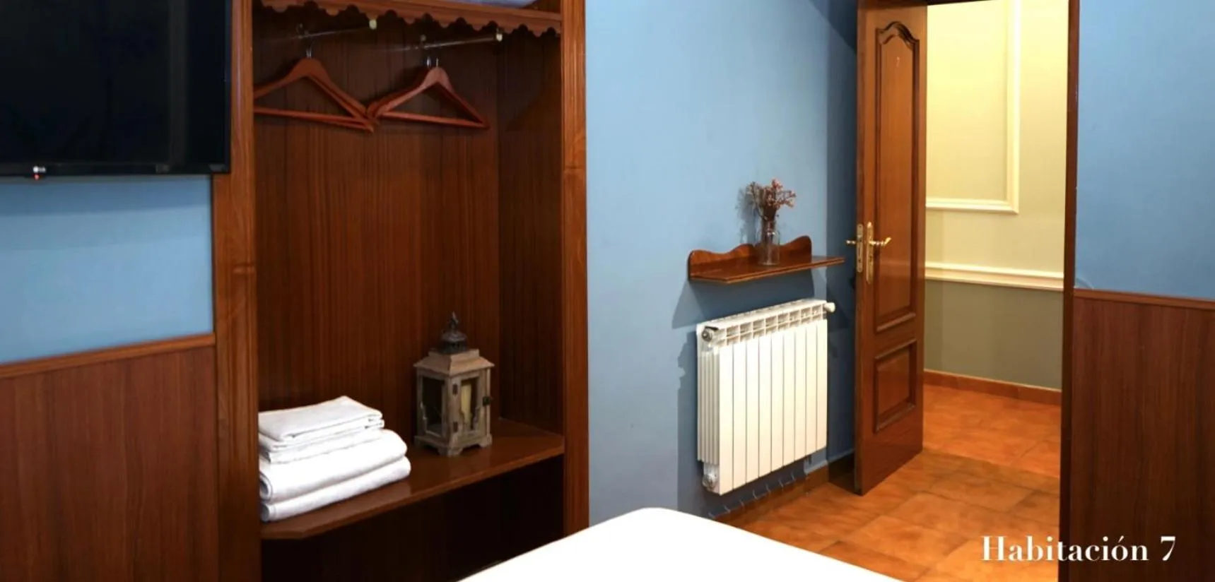 Photo of the whole room, Bed in Hostal La Vera