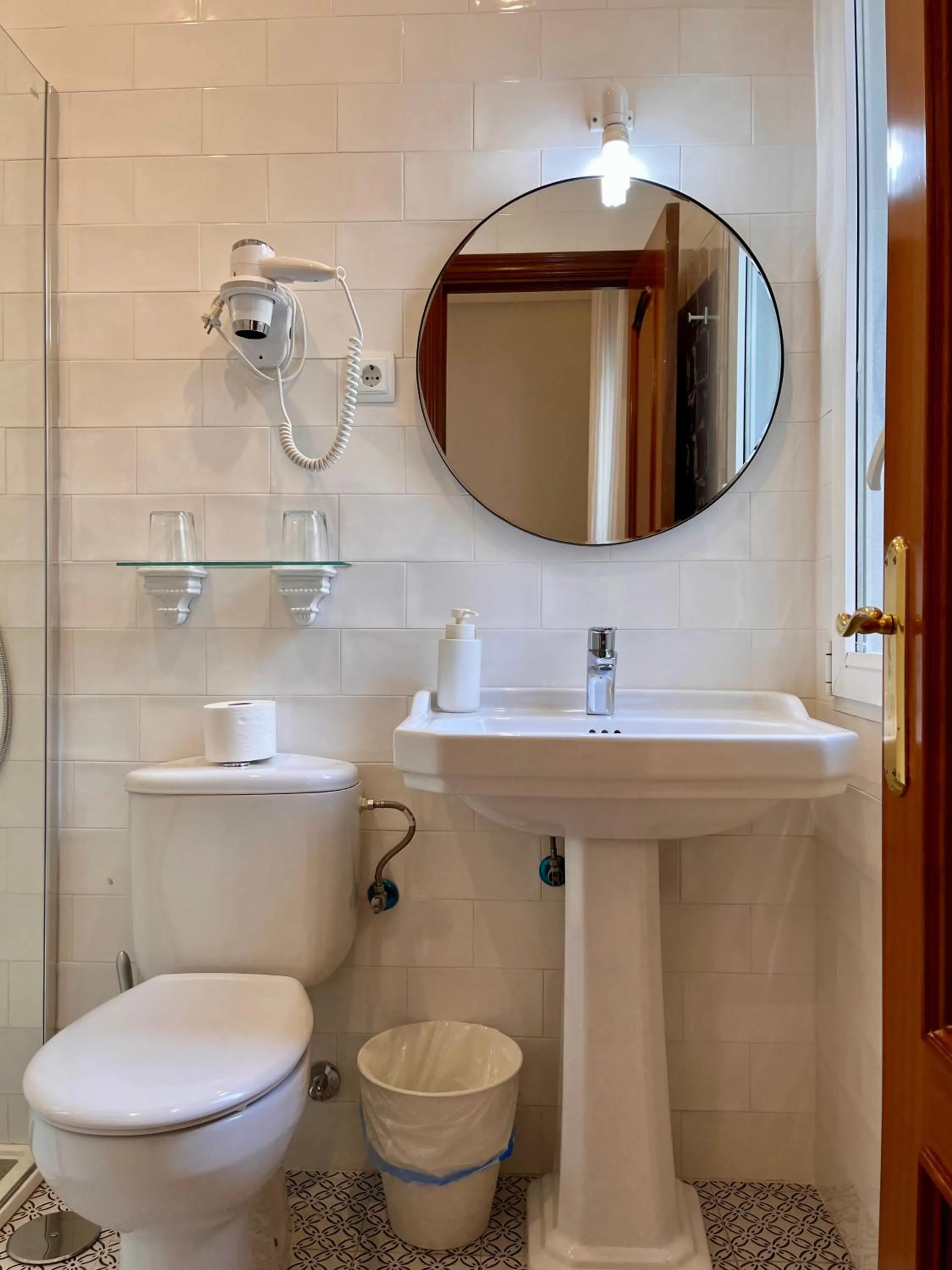 Bathroom in Hostal La Vera