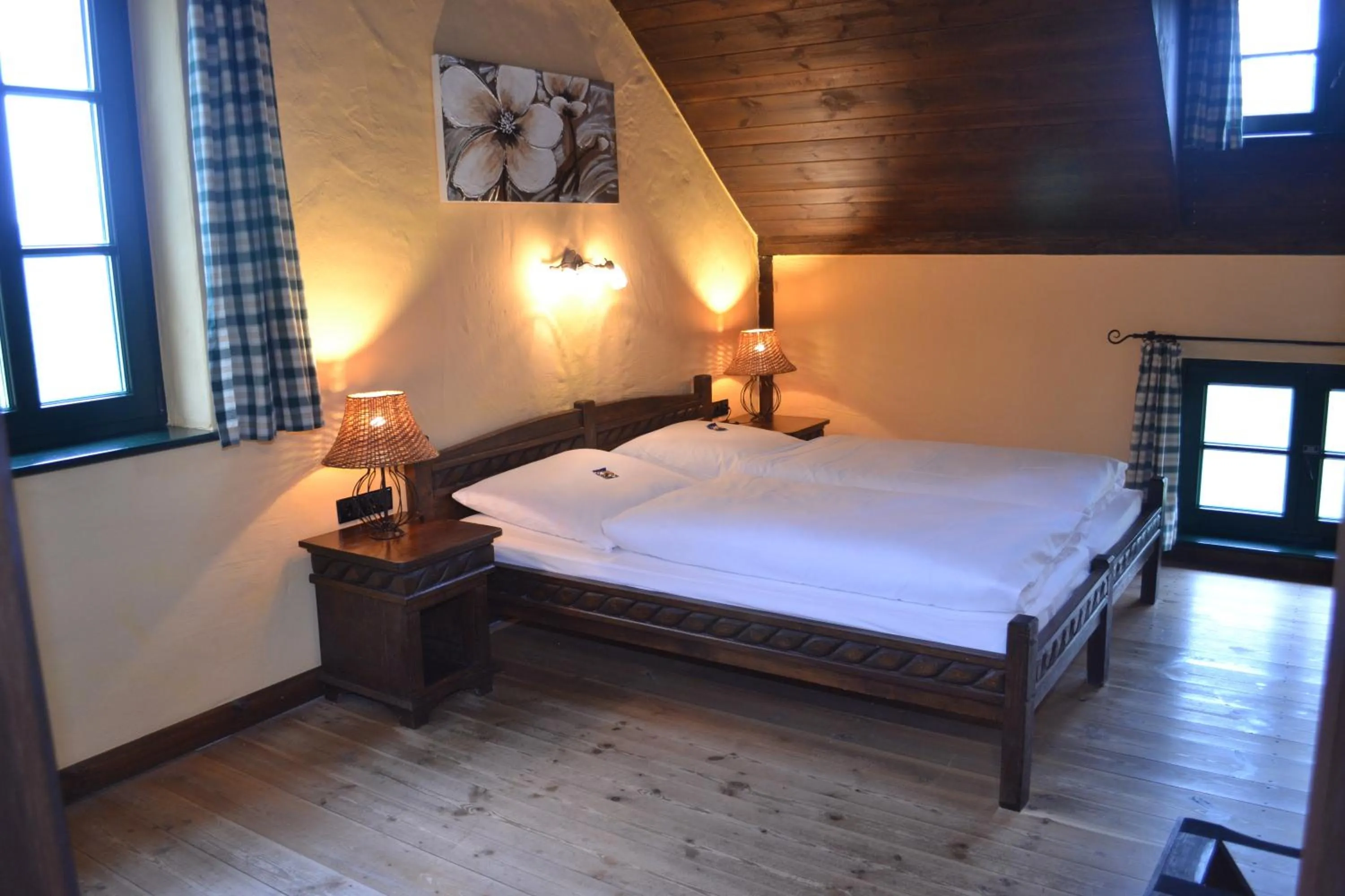Bedroom, Bed in Vielanker Brauhaus GmbH