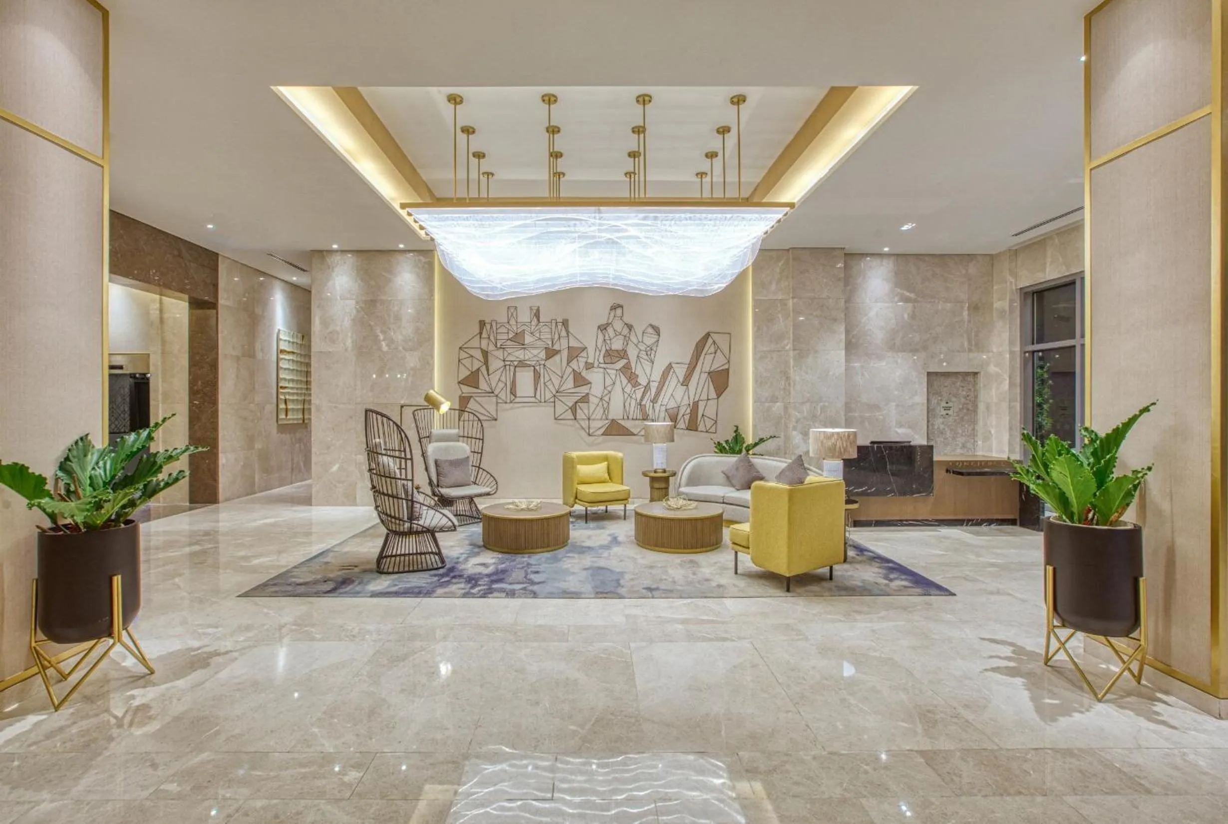 Lobby or reception in Mercure Mactan Cebu