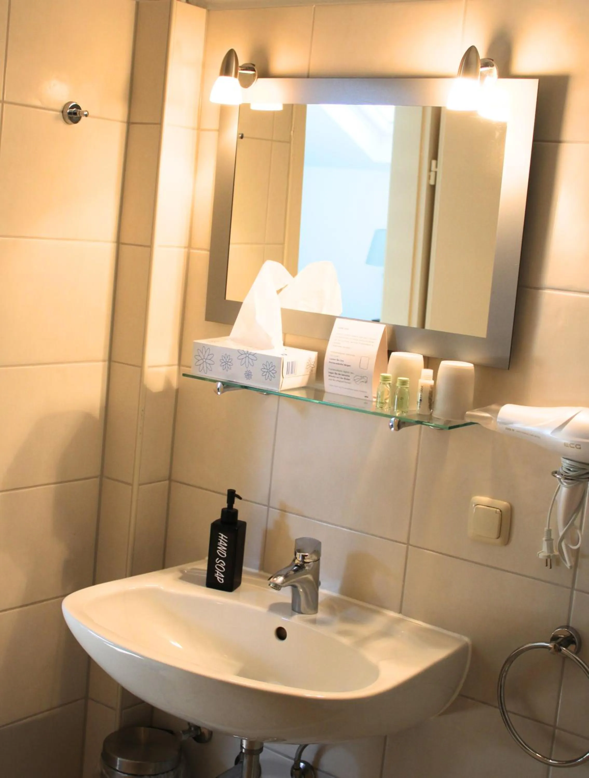 Bathroom in Hotel Adler & Eventlocation GmbH