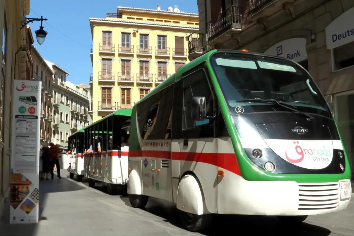 shuttle in Hotel Universal by Maxi Hoteles