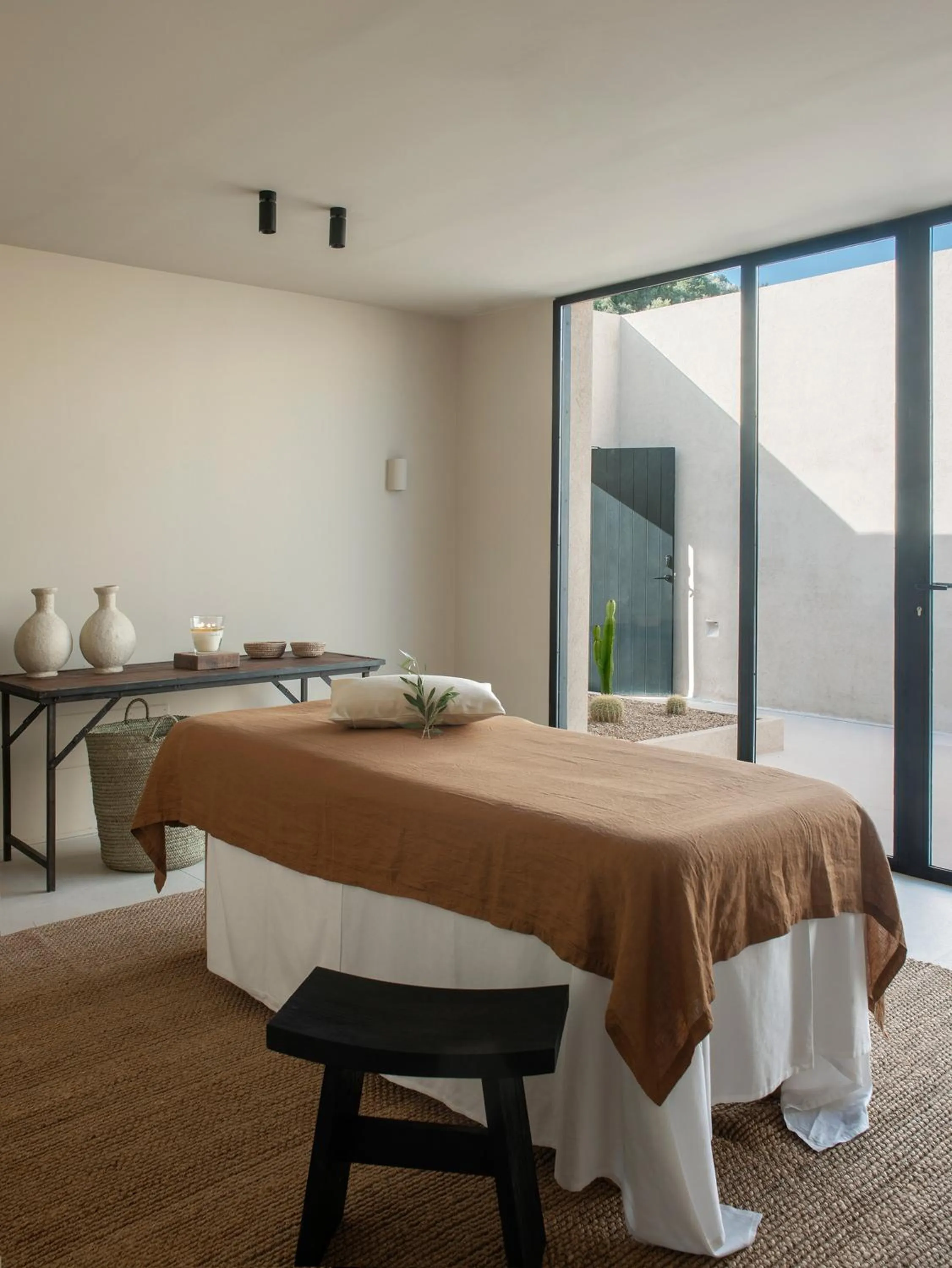 Massage, Bed in The Lodge Mallorca, Small Luxury Hotels