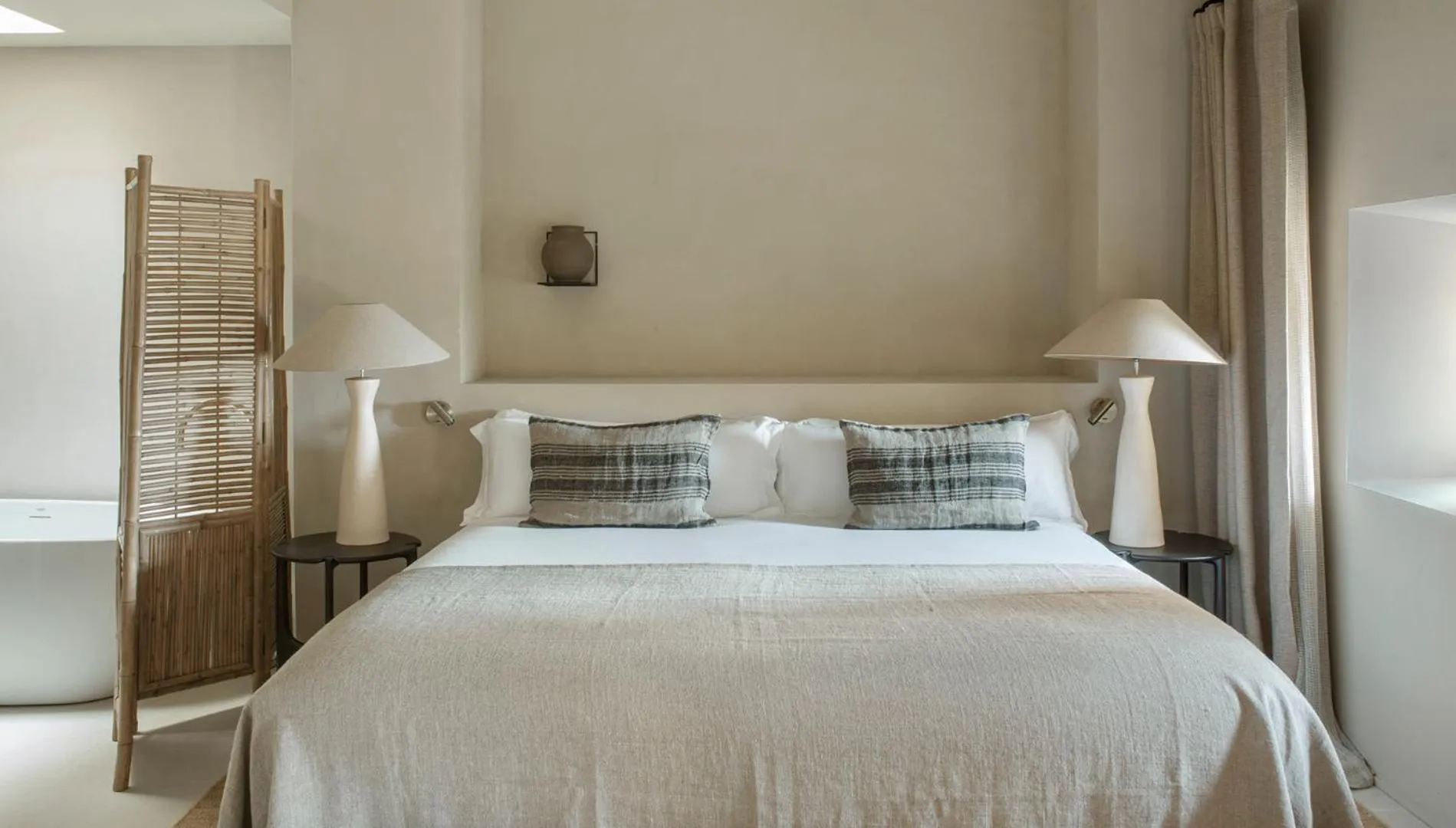 Bed in The Lodge Mallorca, Small Luxury Hotels