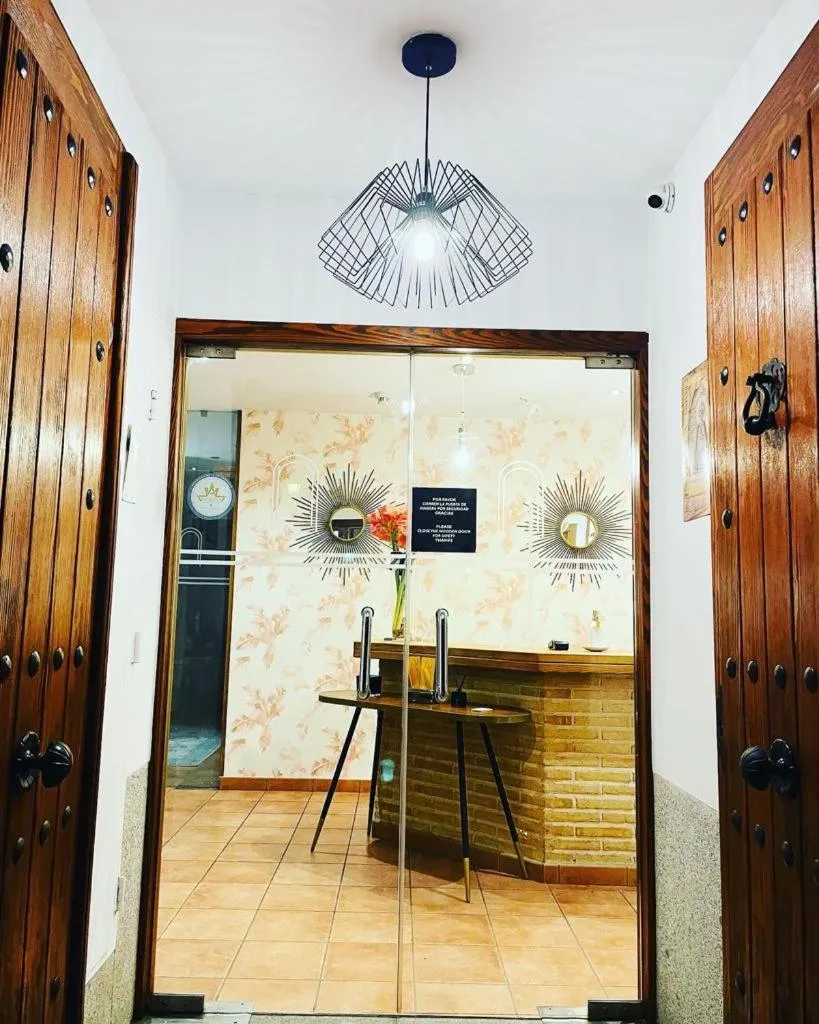 Facade/entrance in Alda Casa De Los Reyes