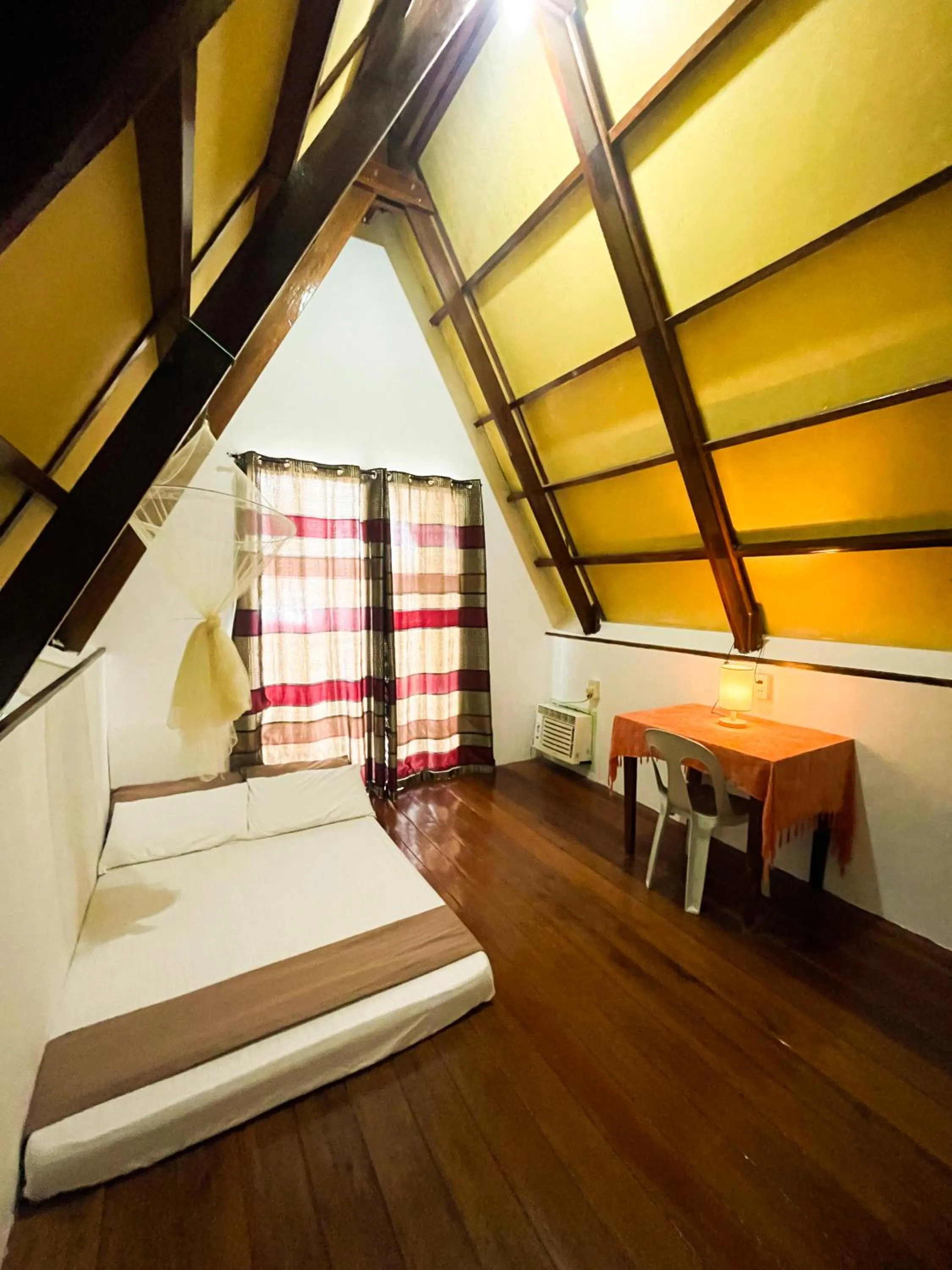 Bed in Flo Island Home