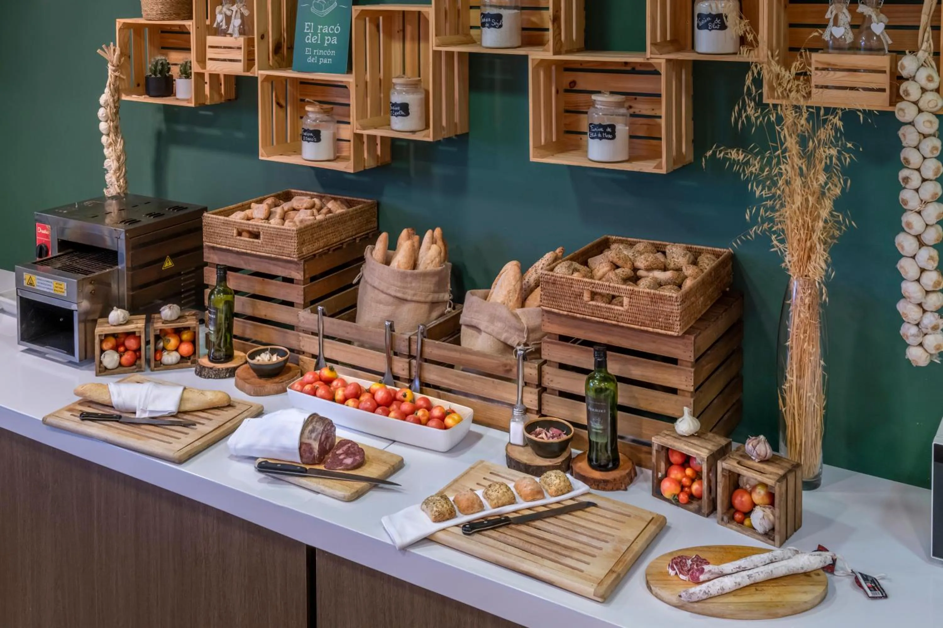 Restaurant/places to eat in Vilar Rural De Sant Hilari Sacalm by Serhs Hotels