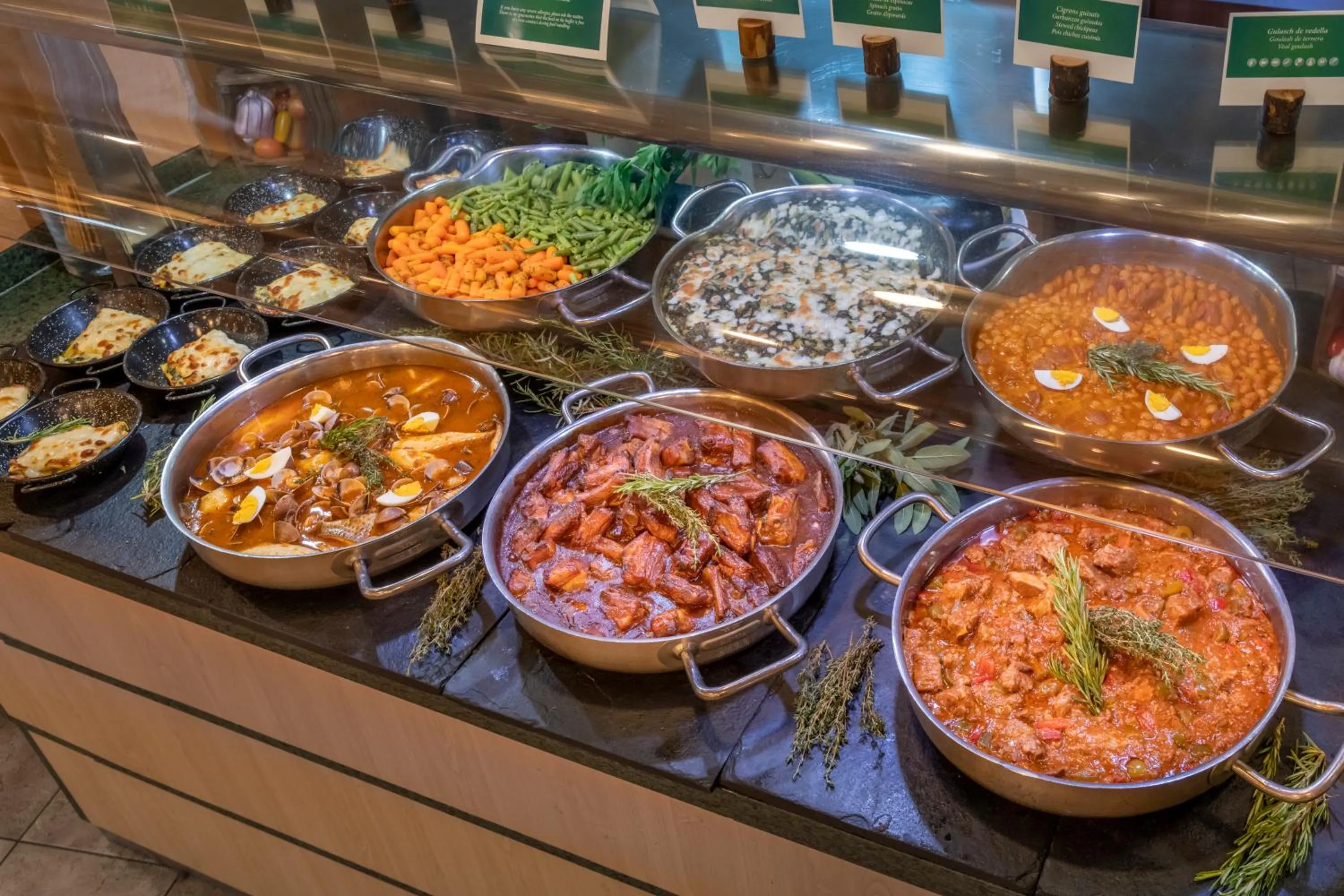 Restaurant/places to eat in Vilar Rural De Sant Hilari Sacalm by Serhs Hotels