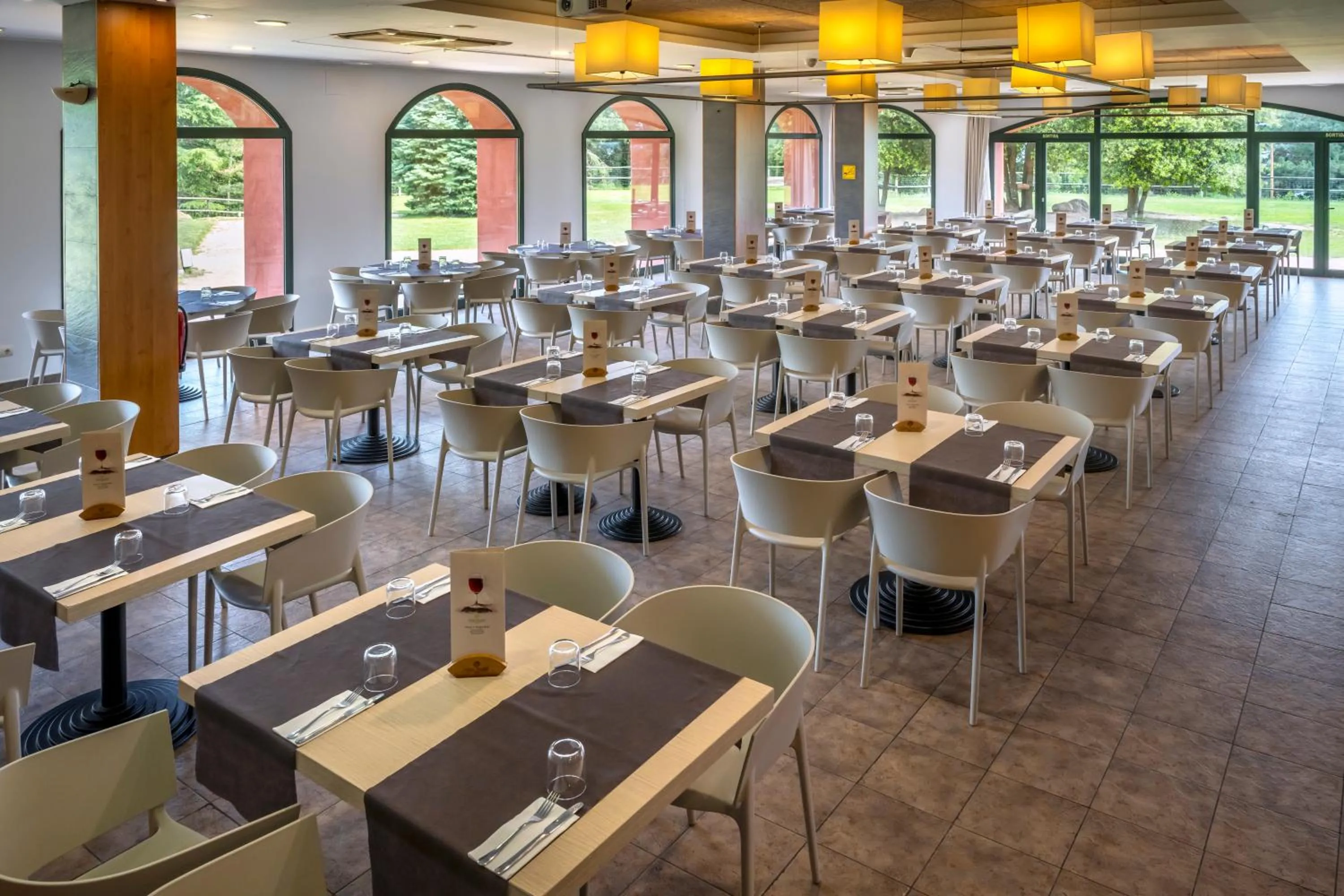 Restaurant/places to eat in Vilar Rural De Sant Hilari Sacalm by Serhs Hotels