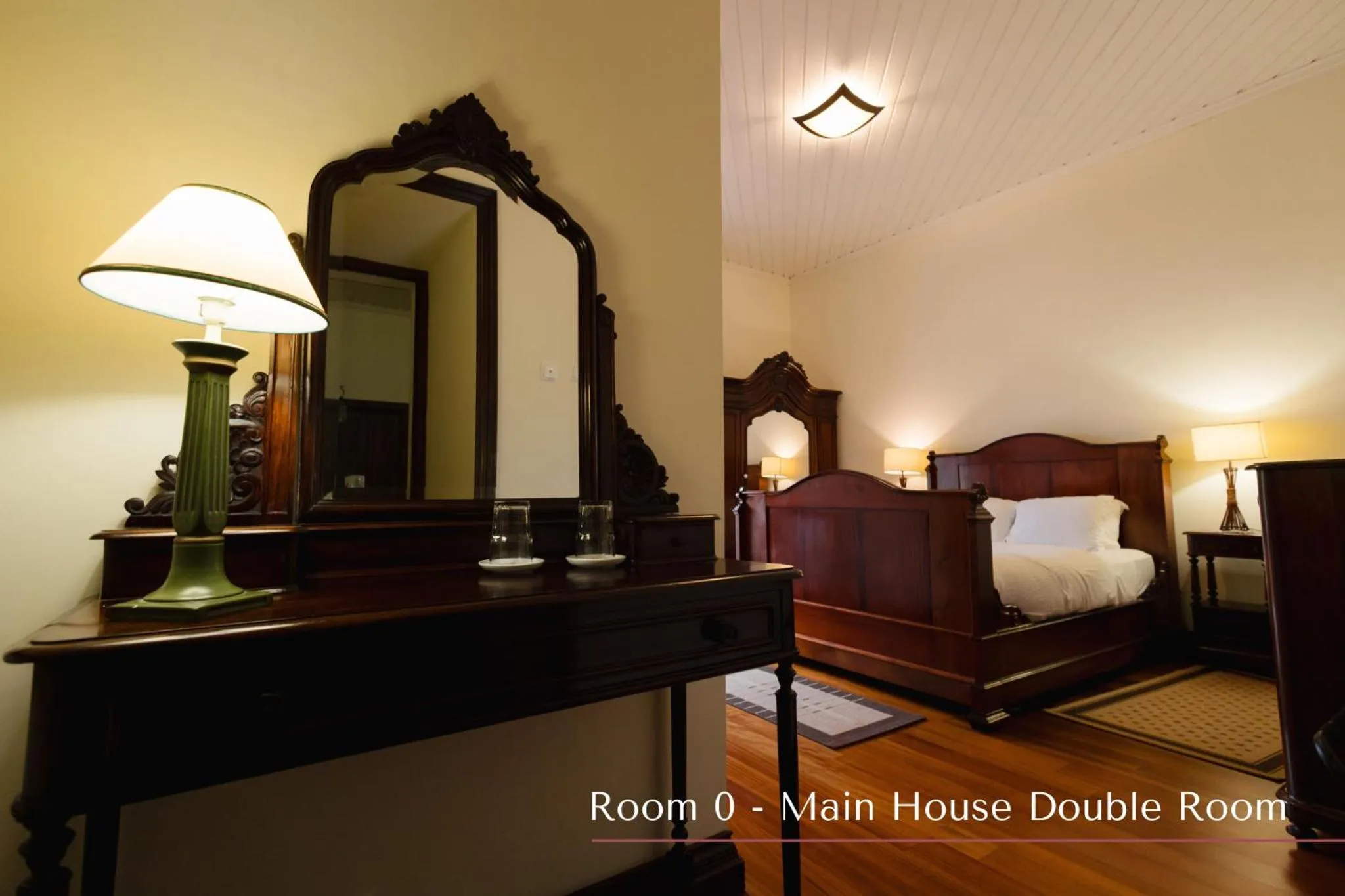 Photo of the whole room in Solar de Lalém