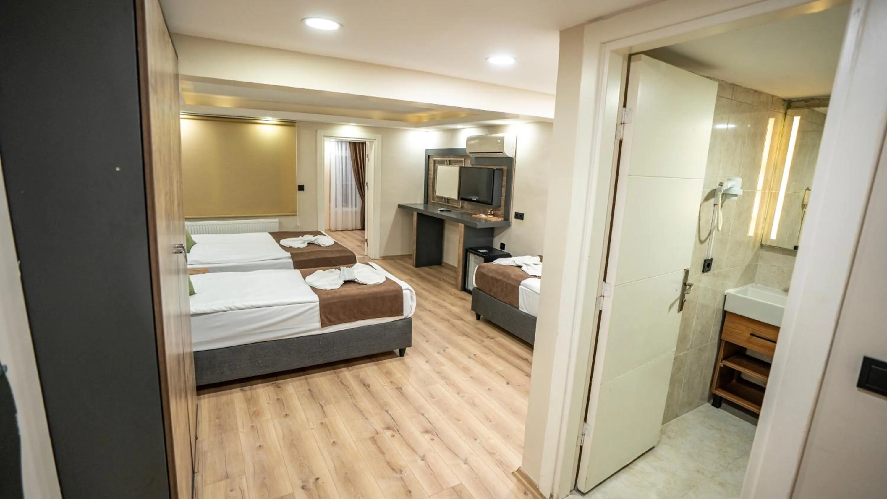 Bed in MİLA SUİTES TAKSİM