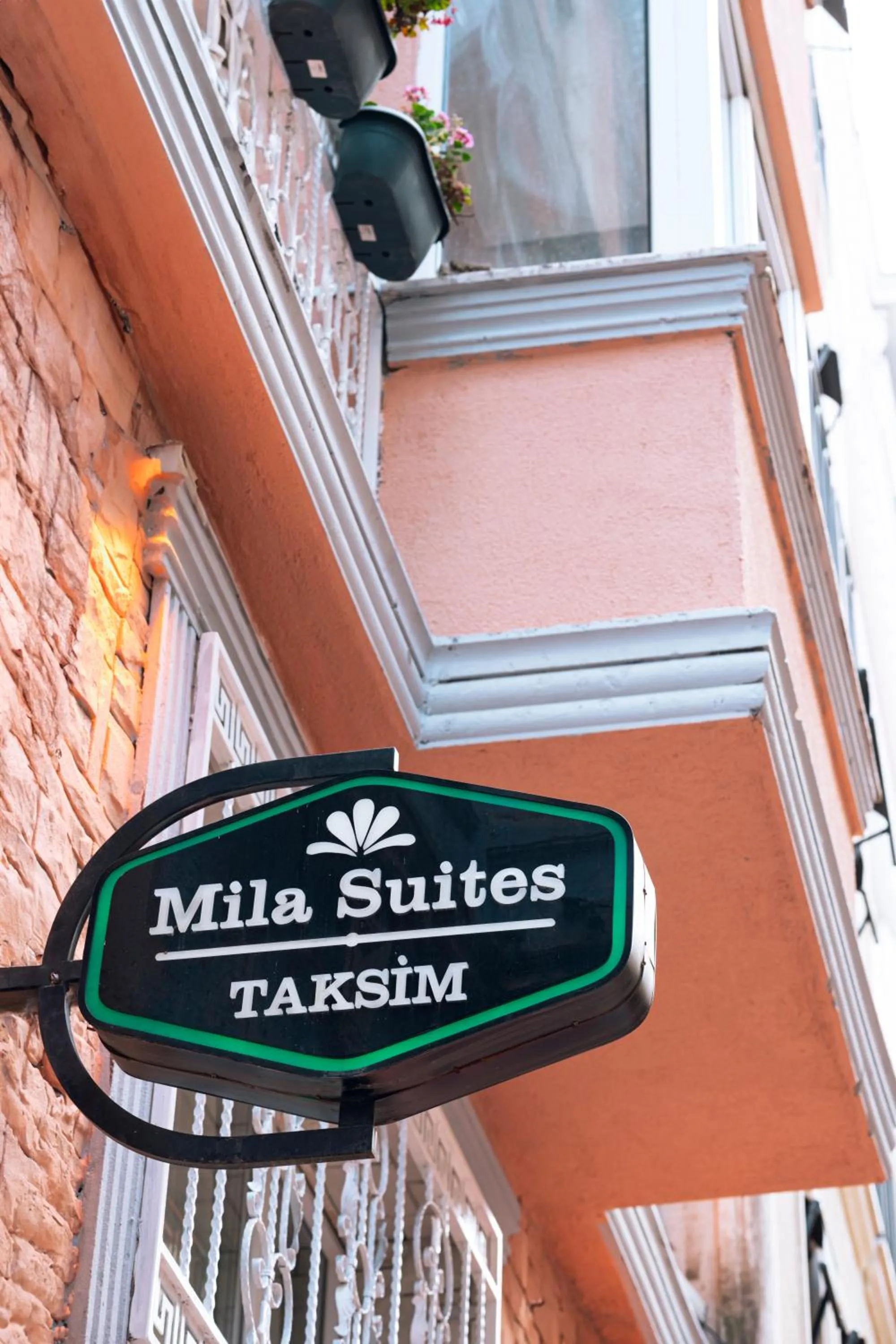 Property building in MİLA SUİTES TAKSİM