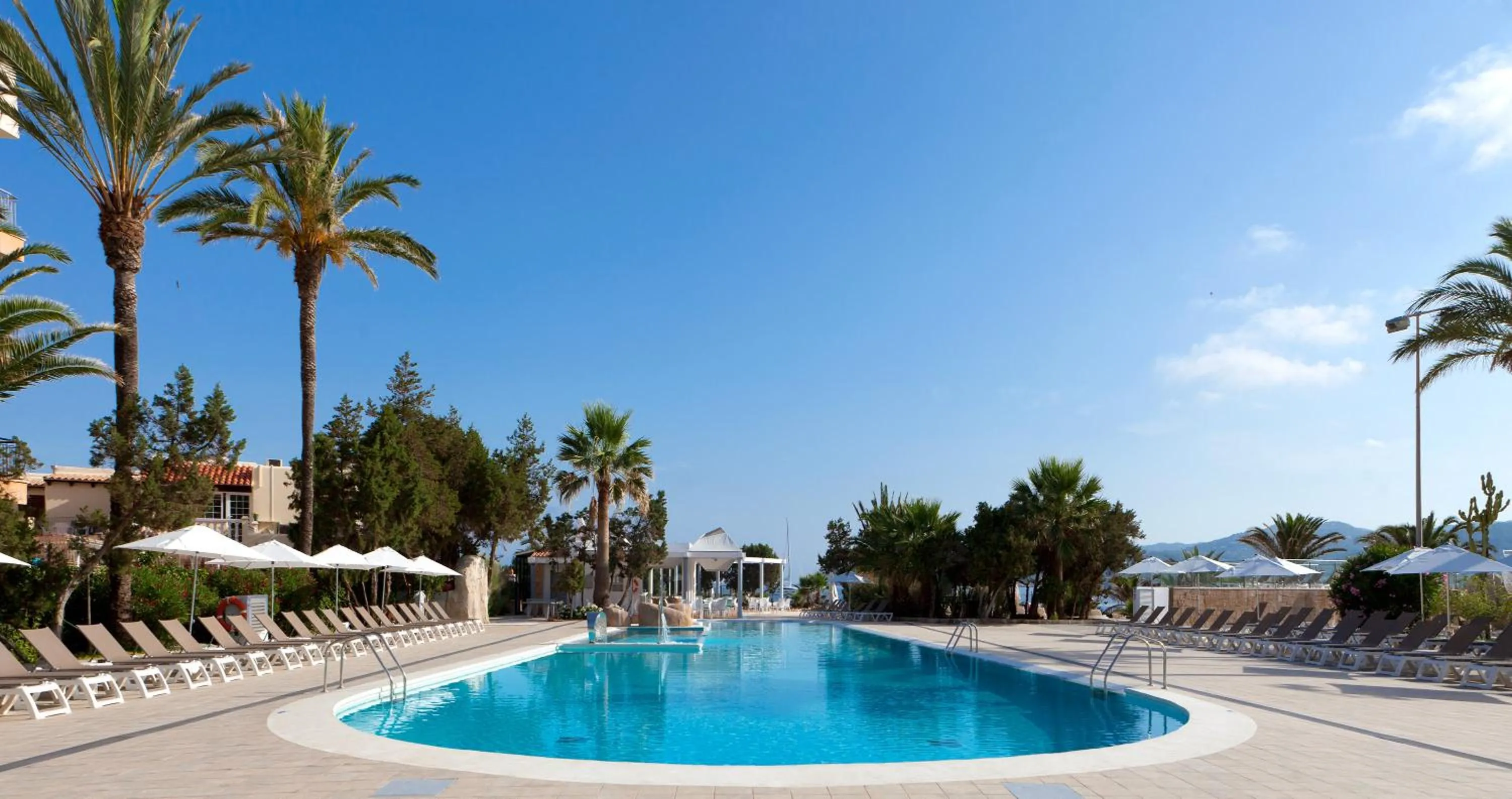 Swimming pool in Marvell Club Hotel & Apartments