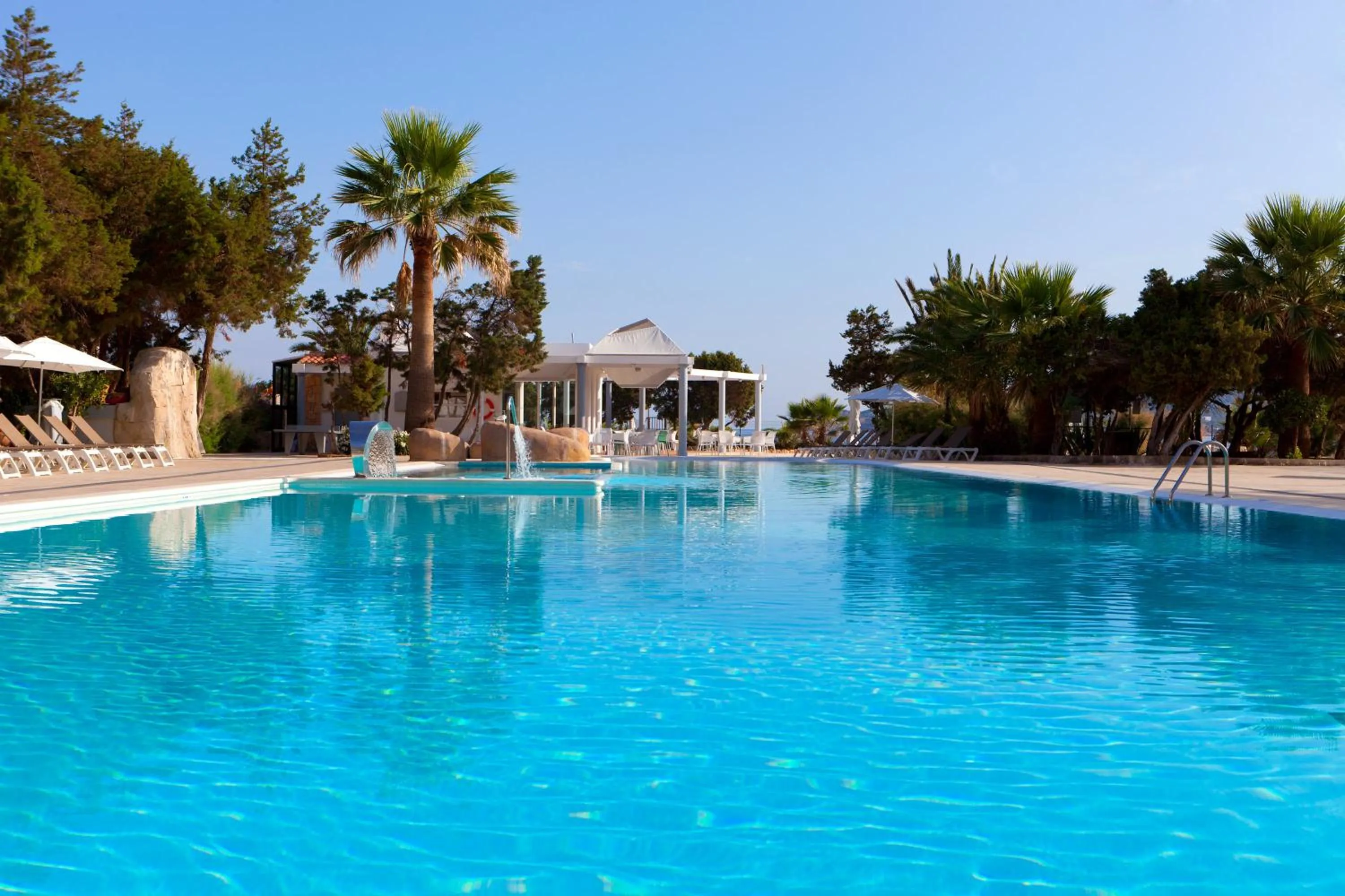 Property building in Marvell Club Hotel & Apartments