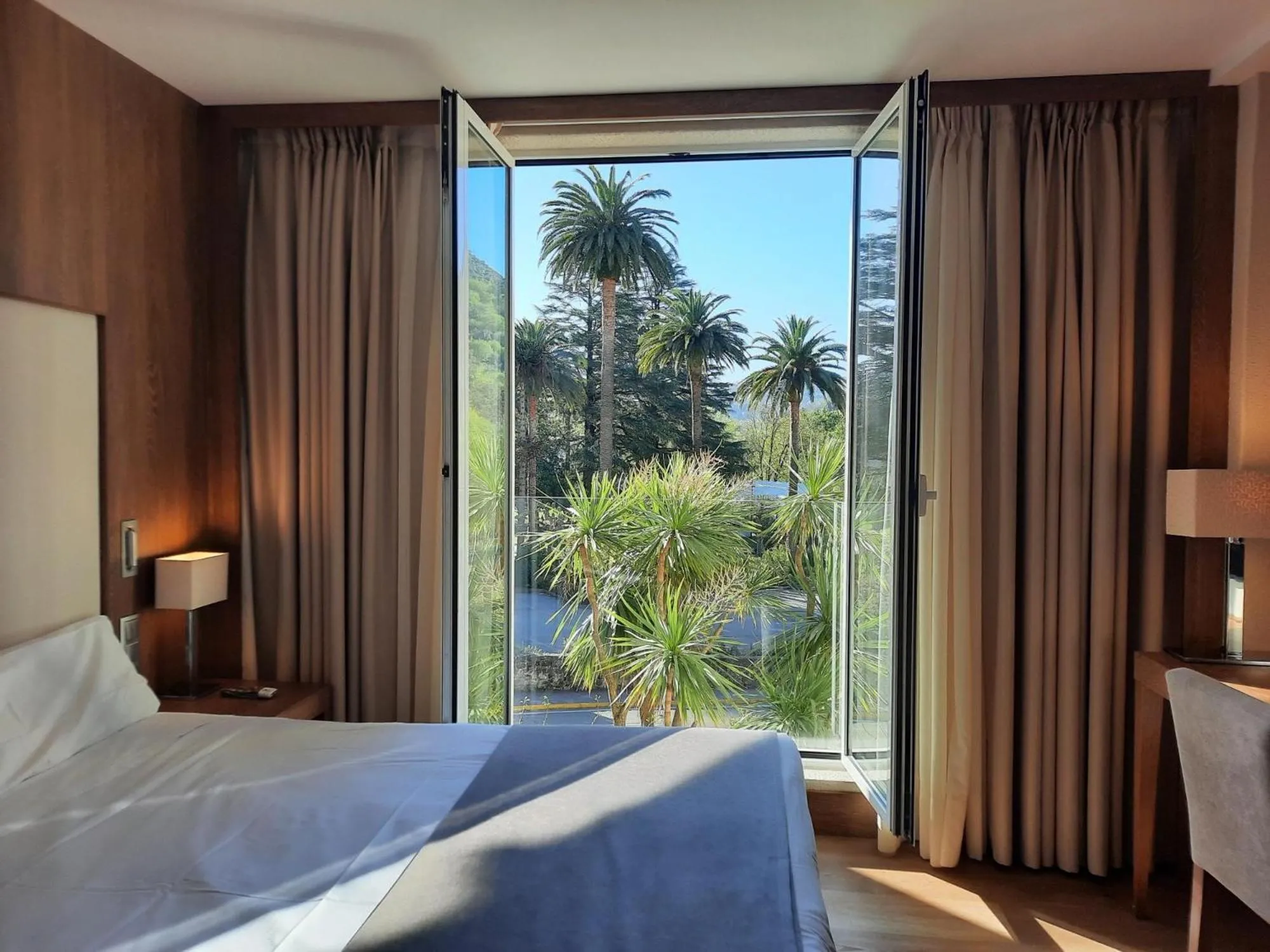 Garden view, Bed in Gran Hotel Balneario De Puente Viesgo