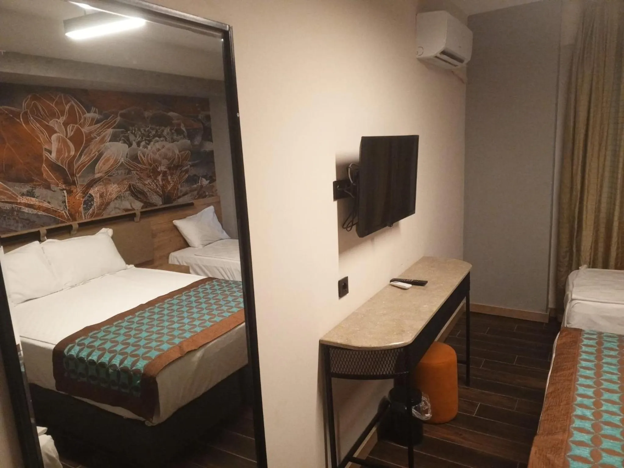 TV and multimedia, Bed in Lupo Libero Hotel Spa