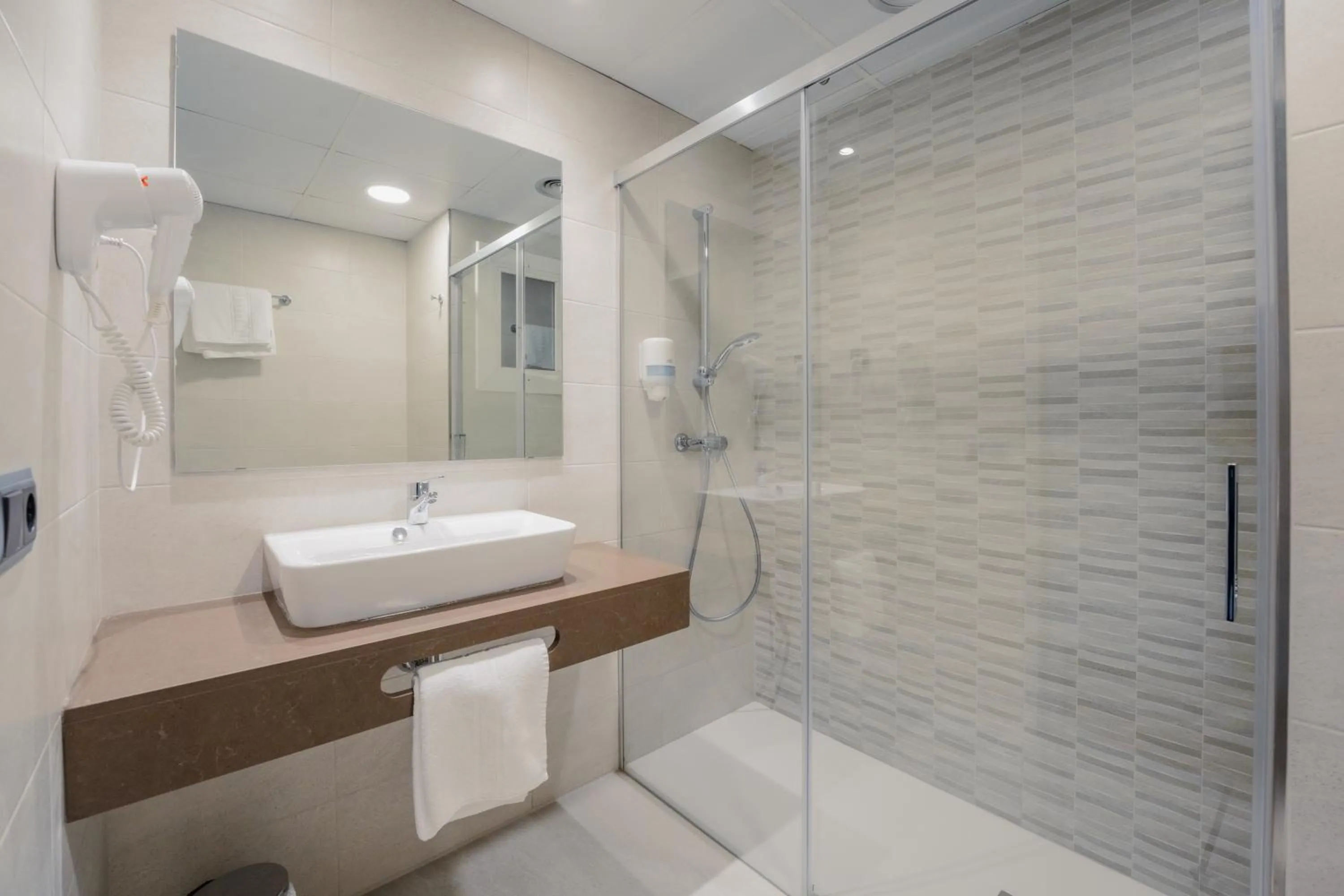 Shower in Checkin Flamingo